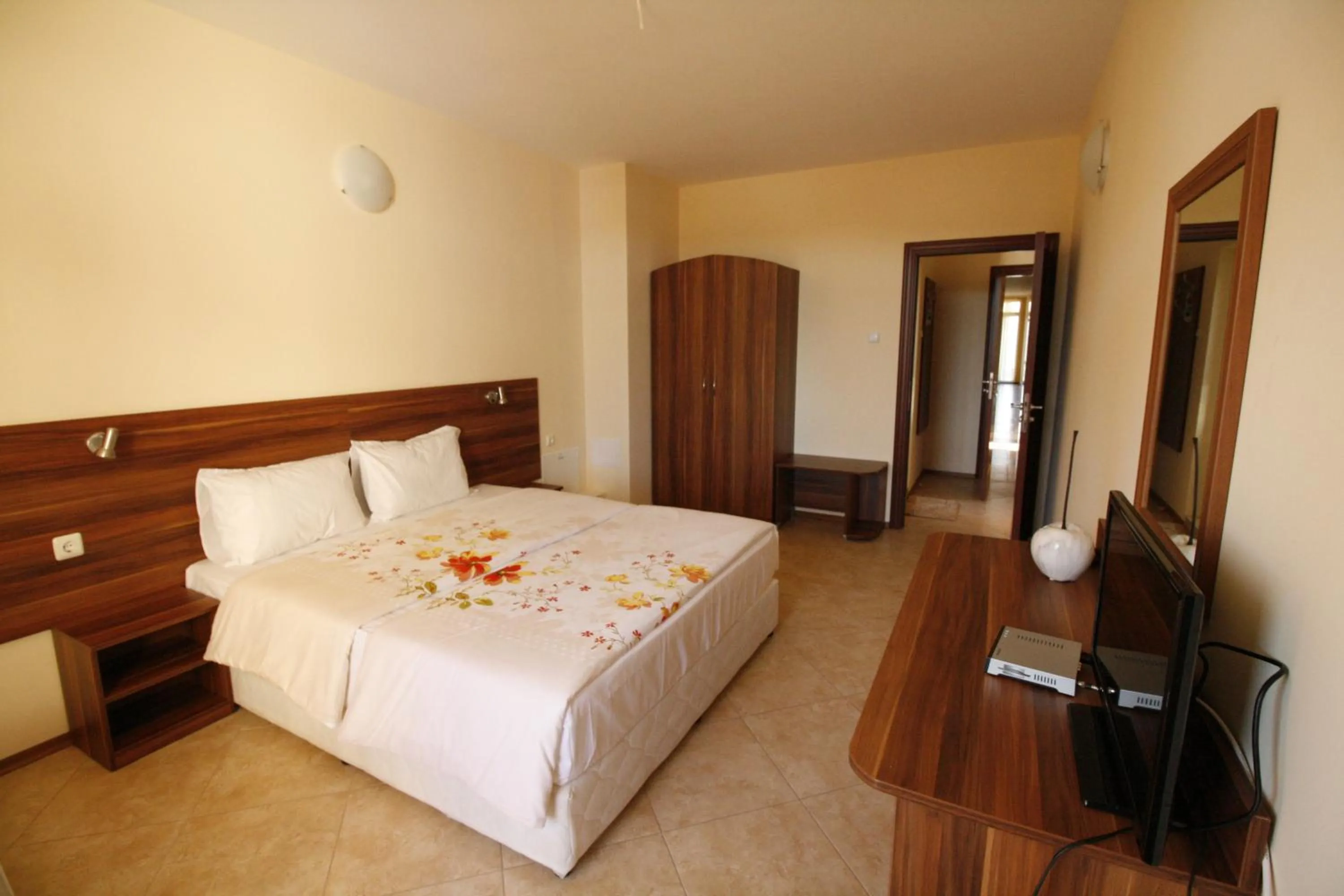 Photo of the whole room in Hotel Marant