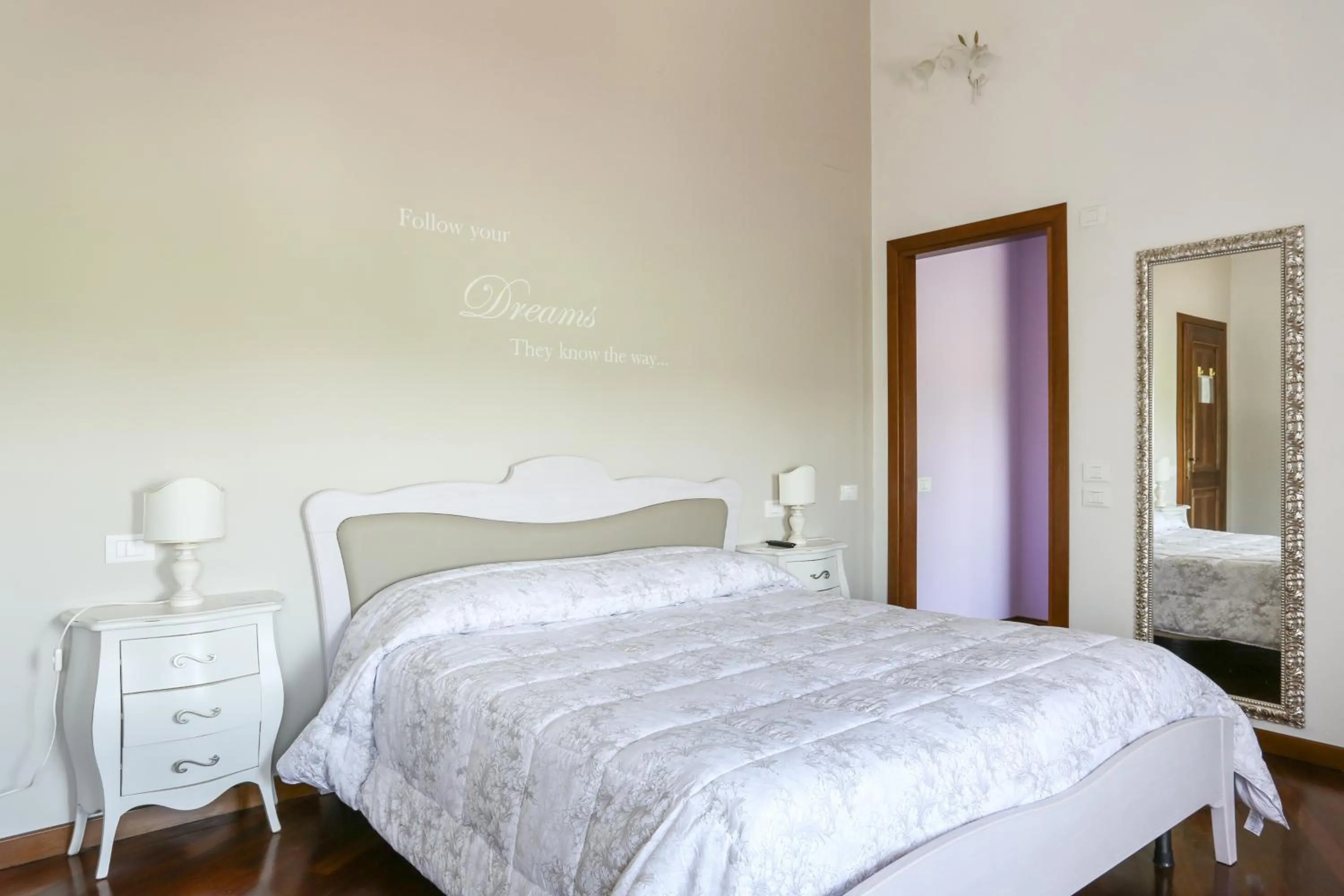 Bedroom, Bed in La Dimora di Lara B&B