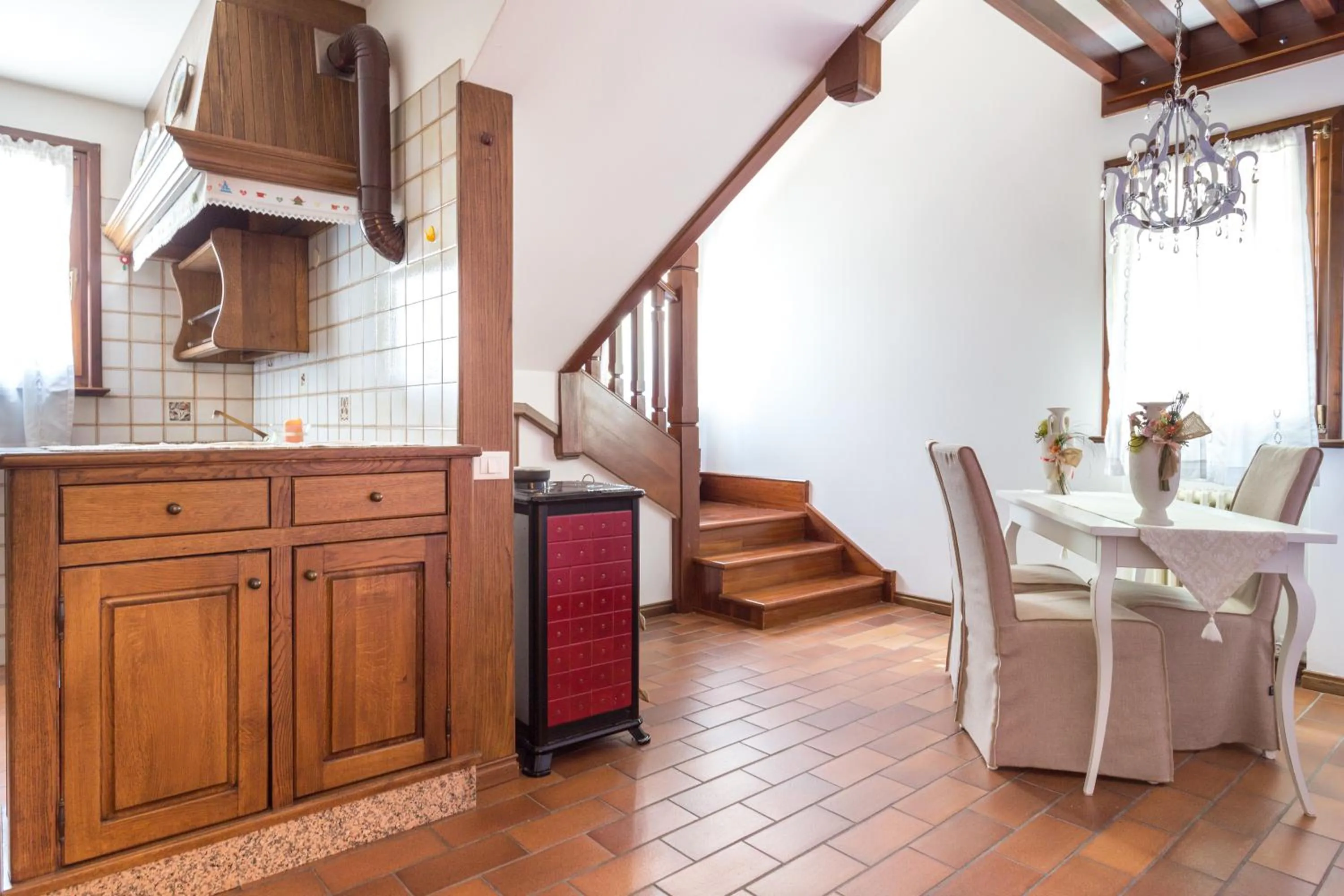 Kitchen or kitchenette in La Dimora di Lara B&B