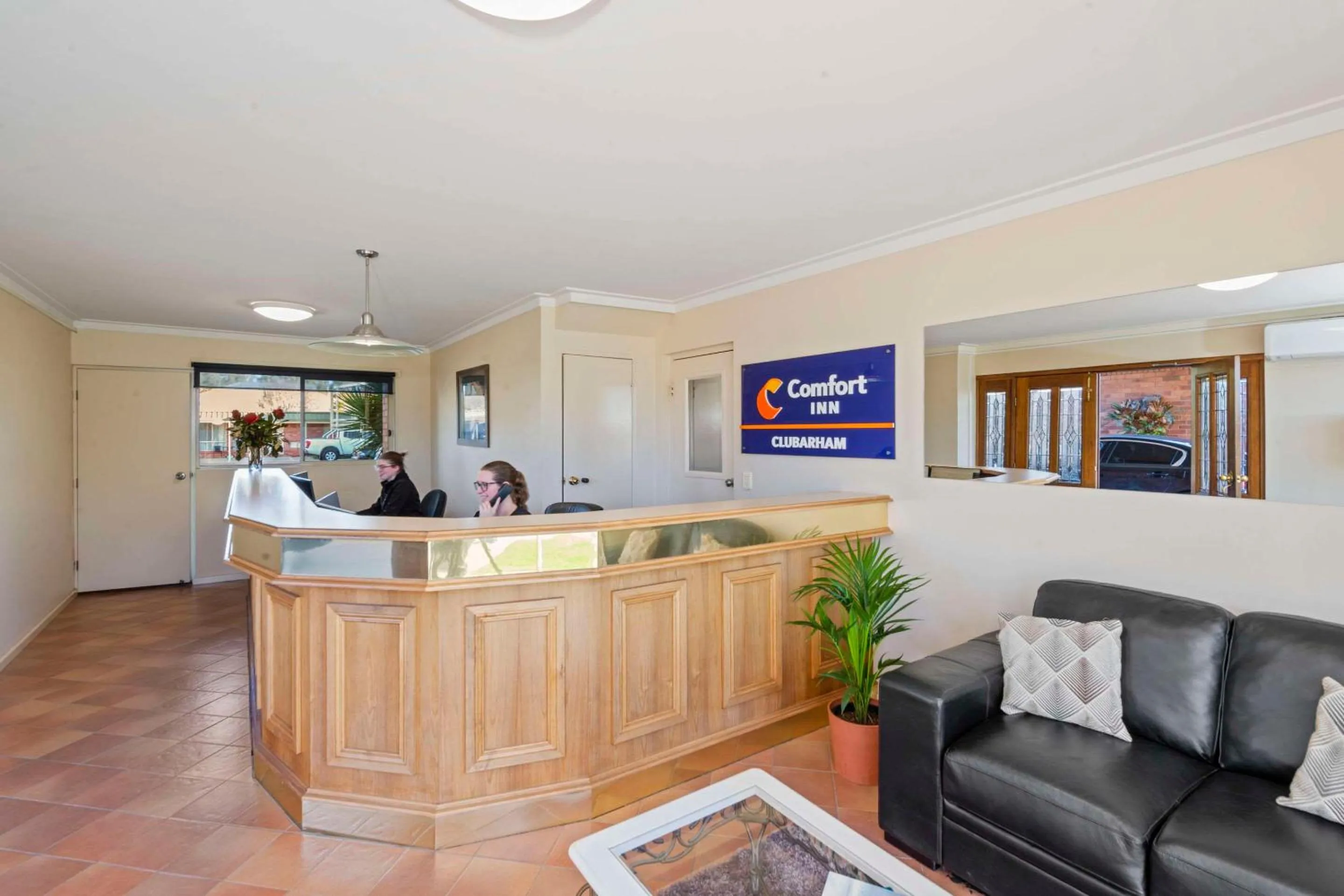 Lobby or reception in Comfort Inn Clubarham