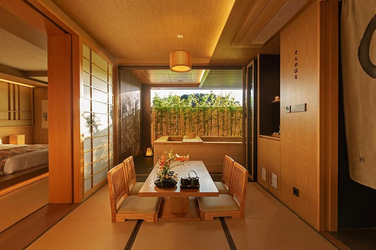 Bed in Hoshikage Ryokan Hotel