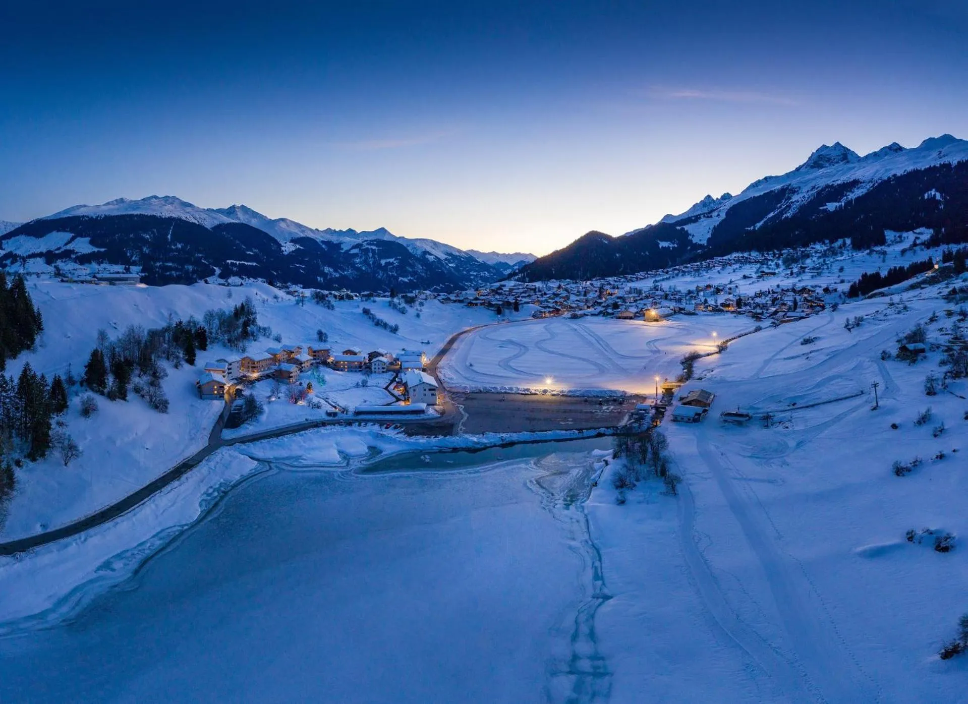 Staff in Pradas Resort Brigels