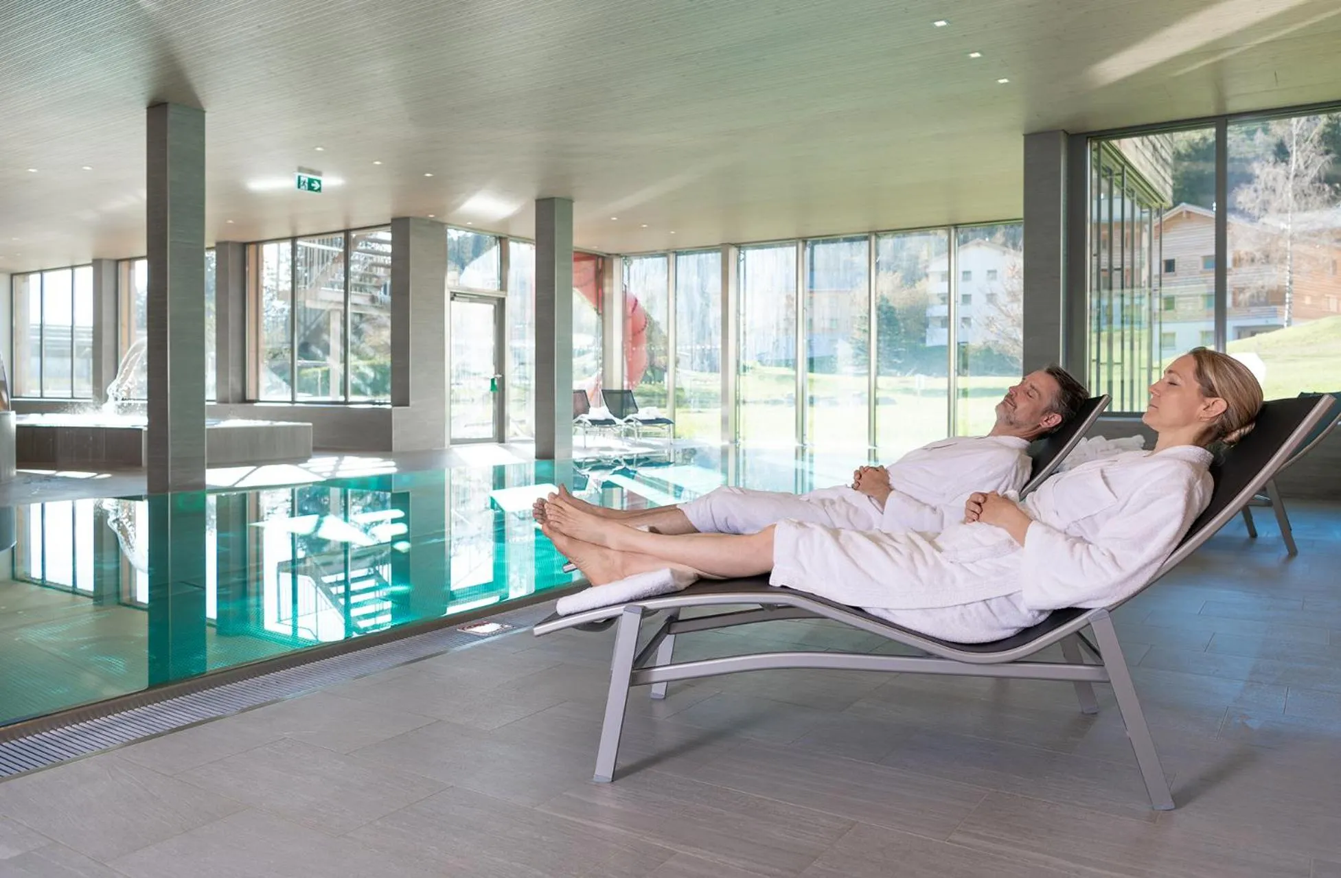 Swimming pool in Pradas Resort Brigels