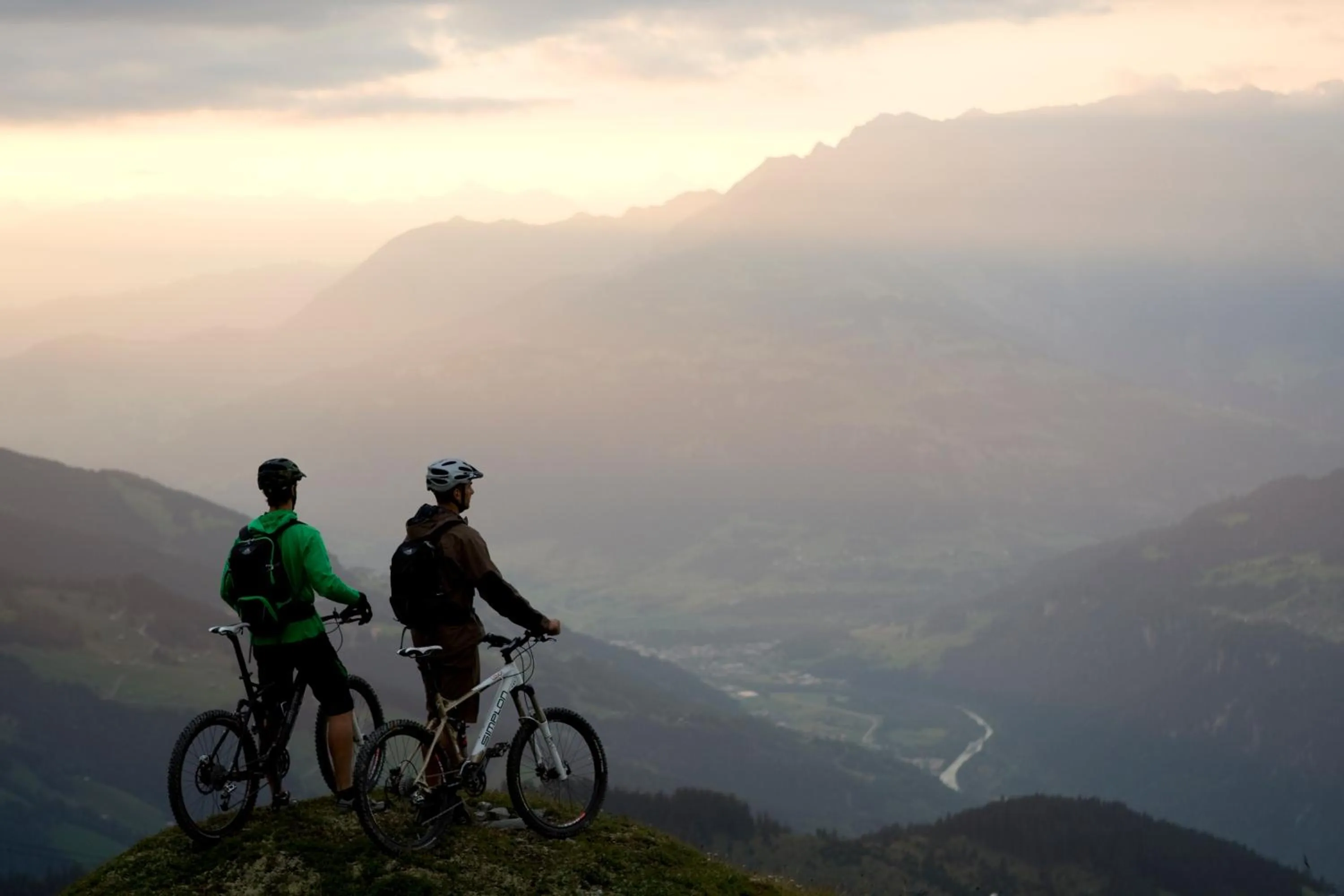 Cycling in Pradas Resort Brigels