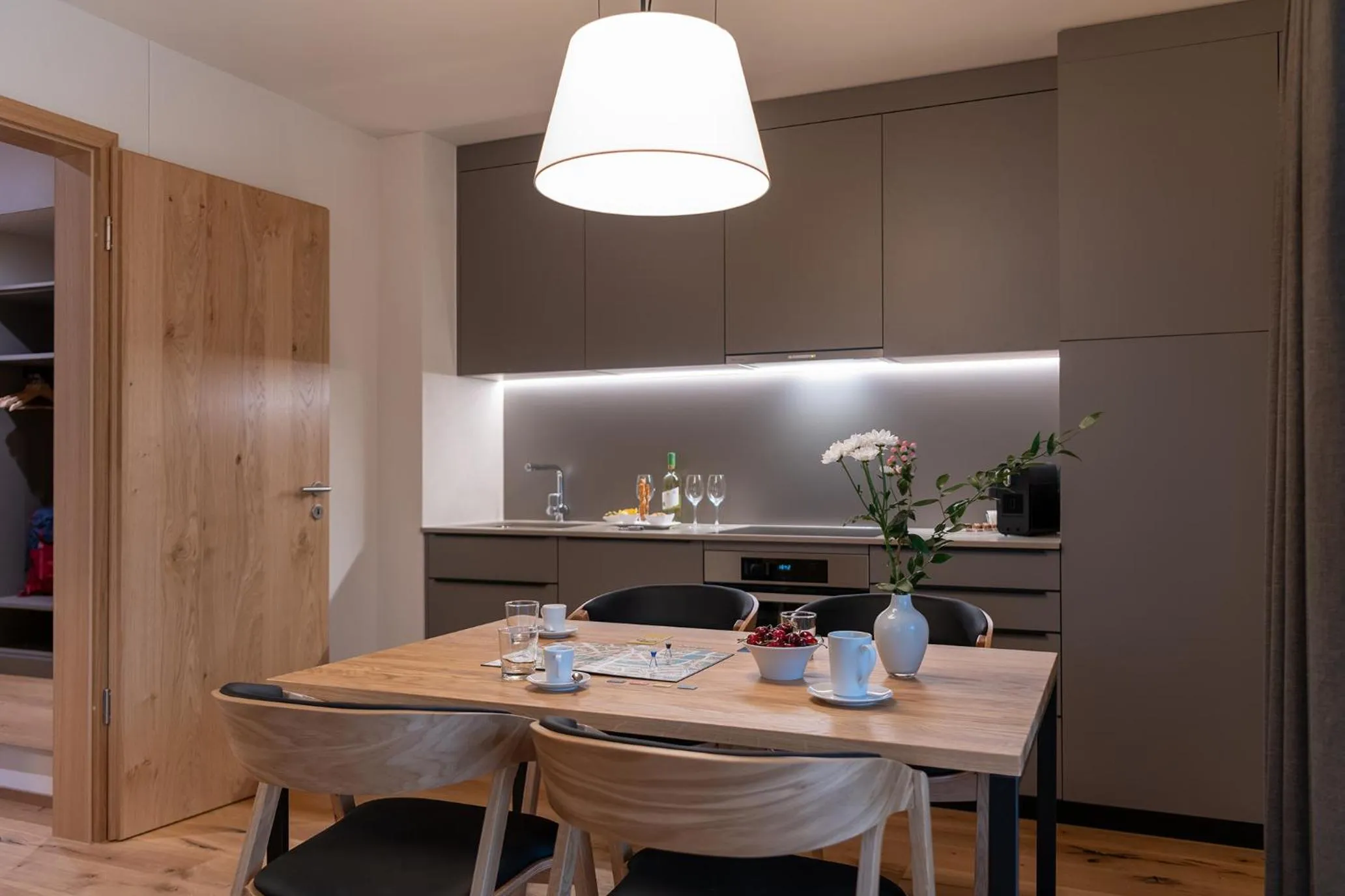 Kitchen or kitchenette in Pradas Resort Brigels