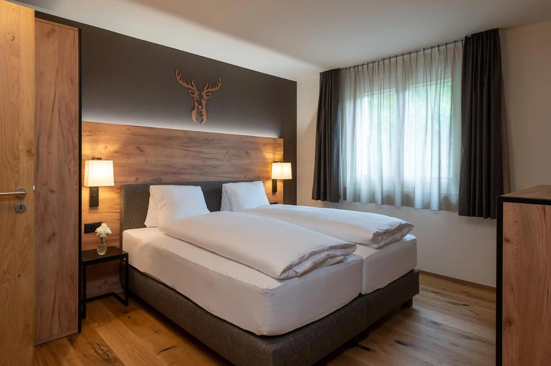 Bed in Pradas Resort Brigels