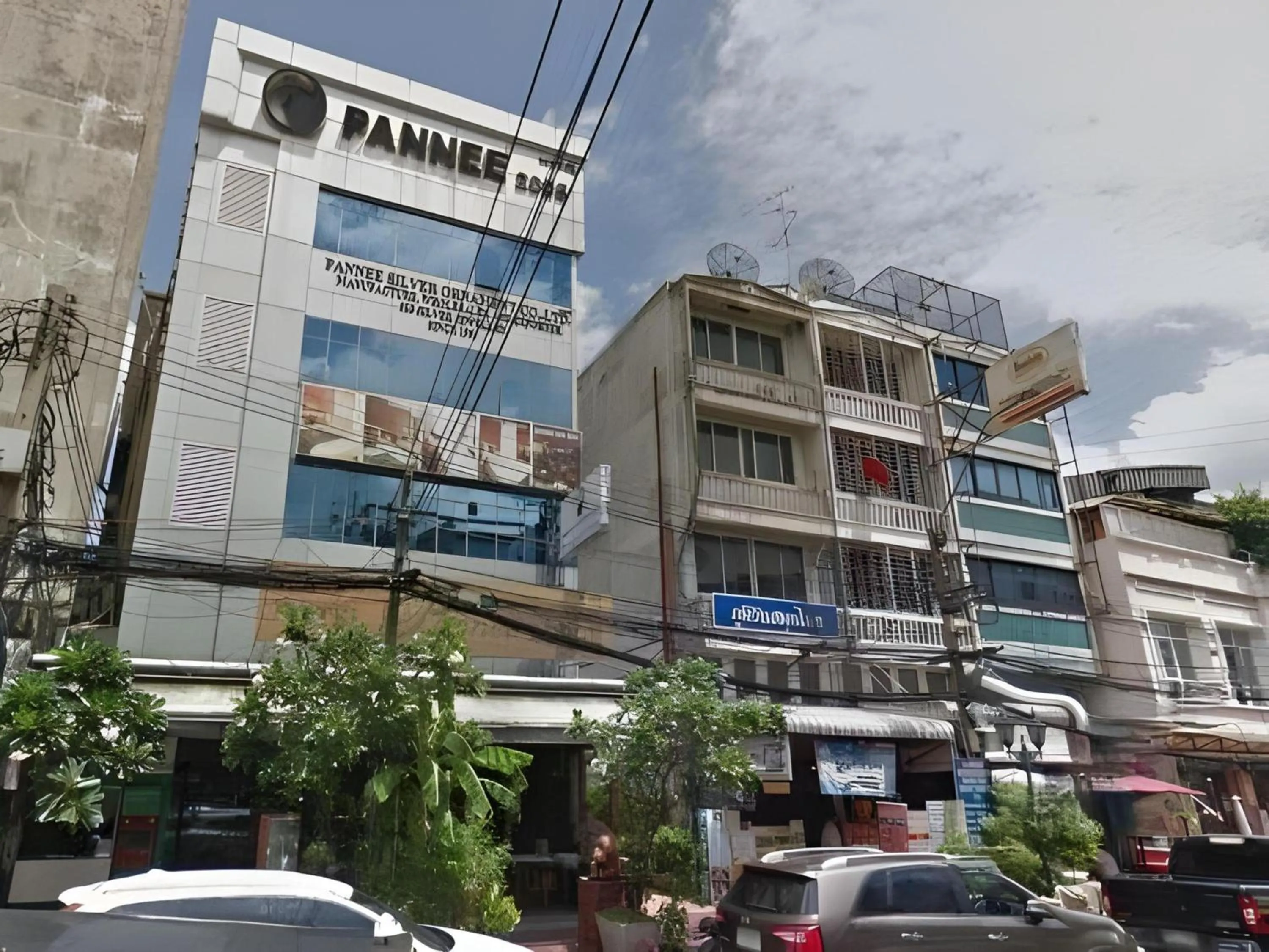 Property building in Pannee Lodge Khaosan - SHA Plus