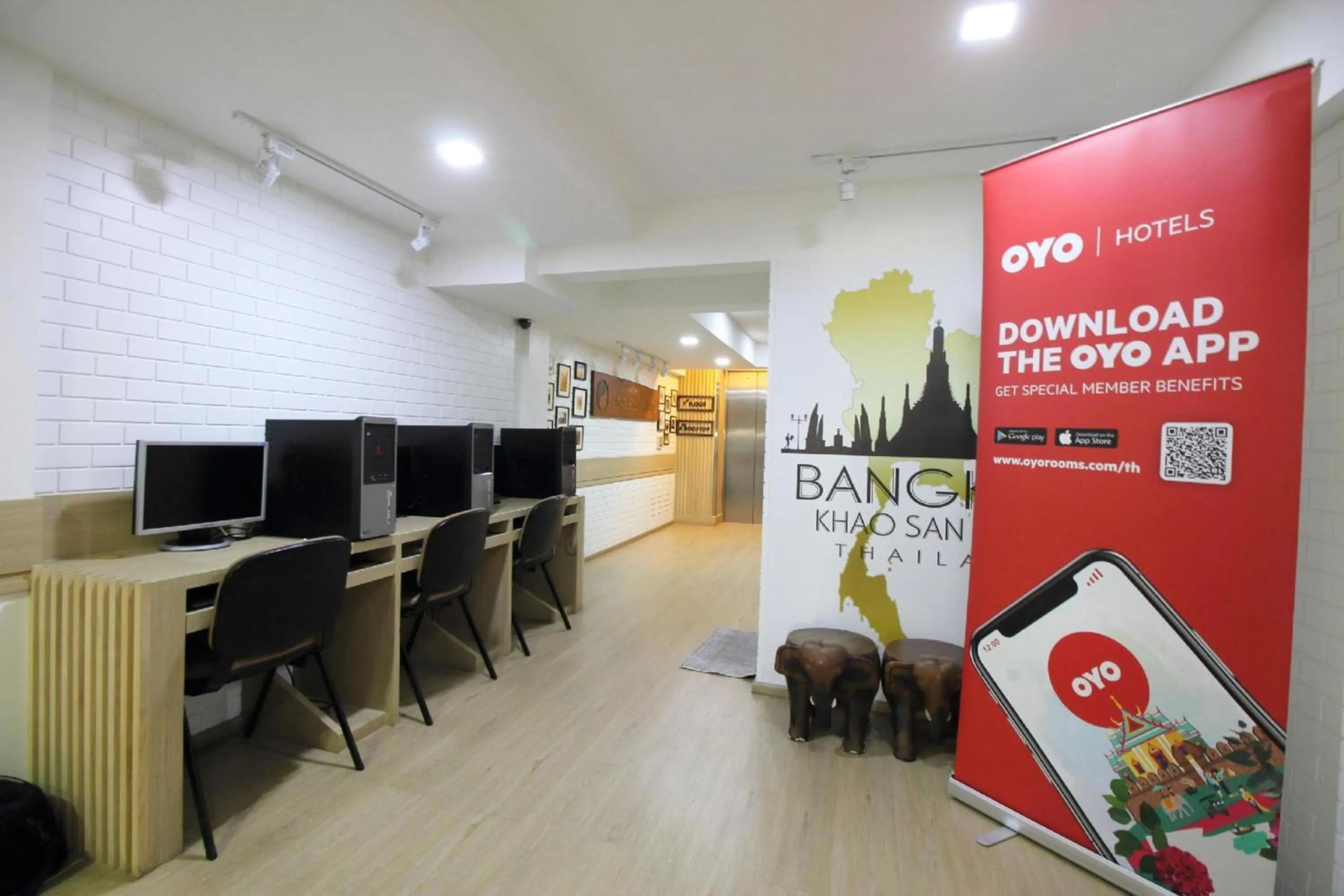 Lobby or reception in Pannee Lodge Khaosan - SHA Plus