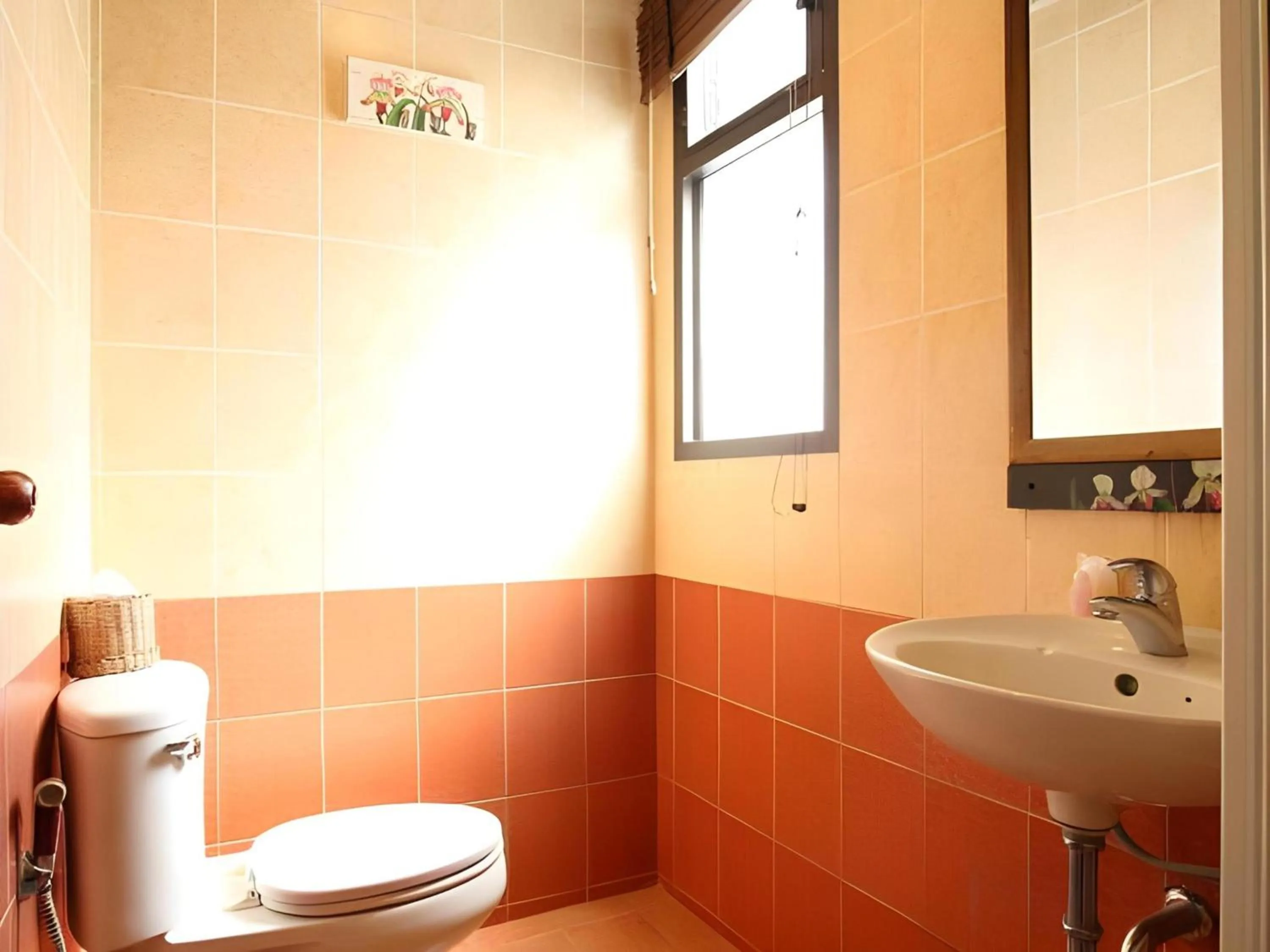 Bathroom in Pannee Lodge Khaosan - SHA Plus