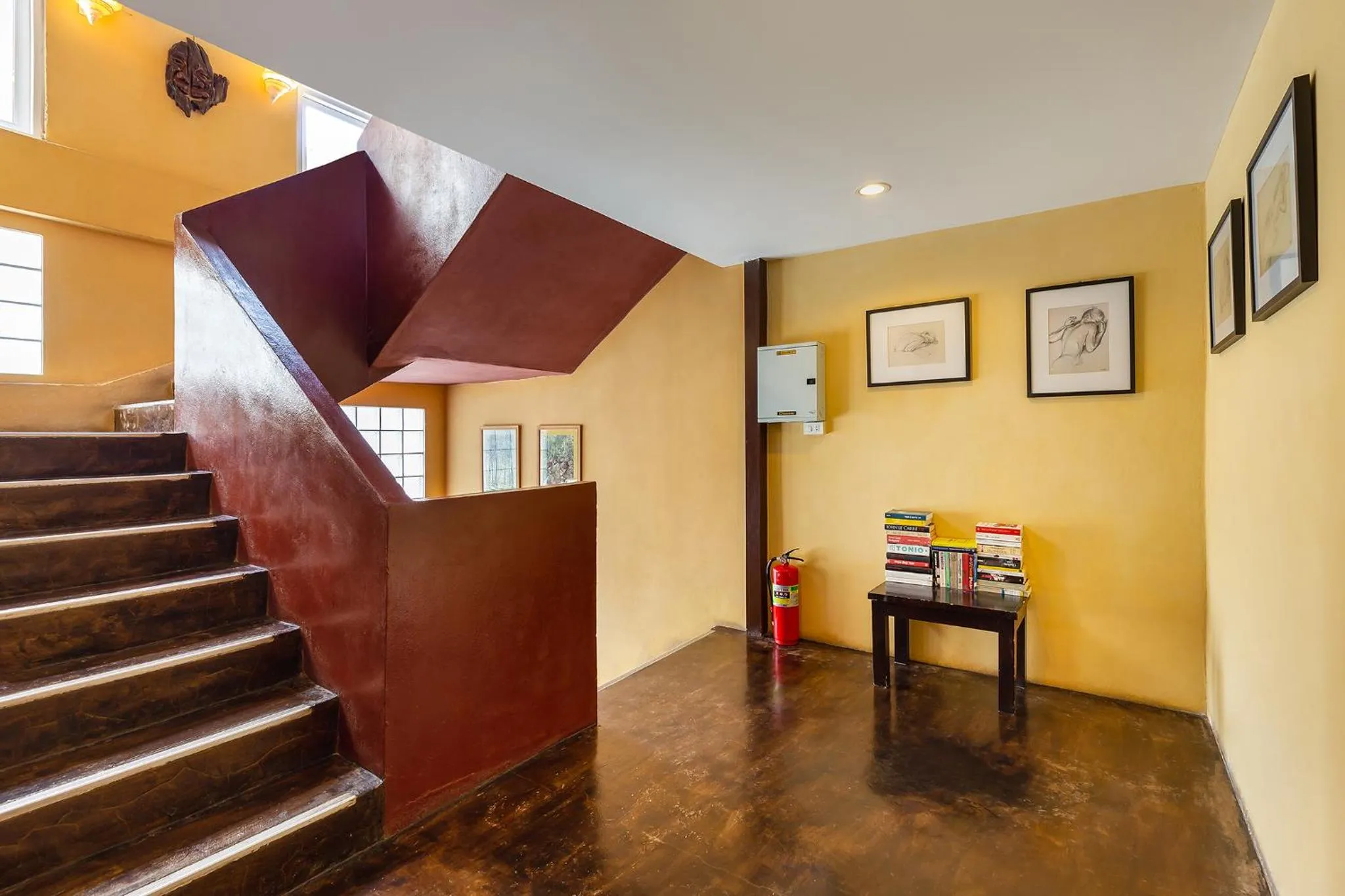 Property building in PP Insula