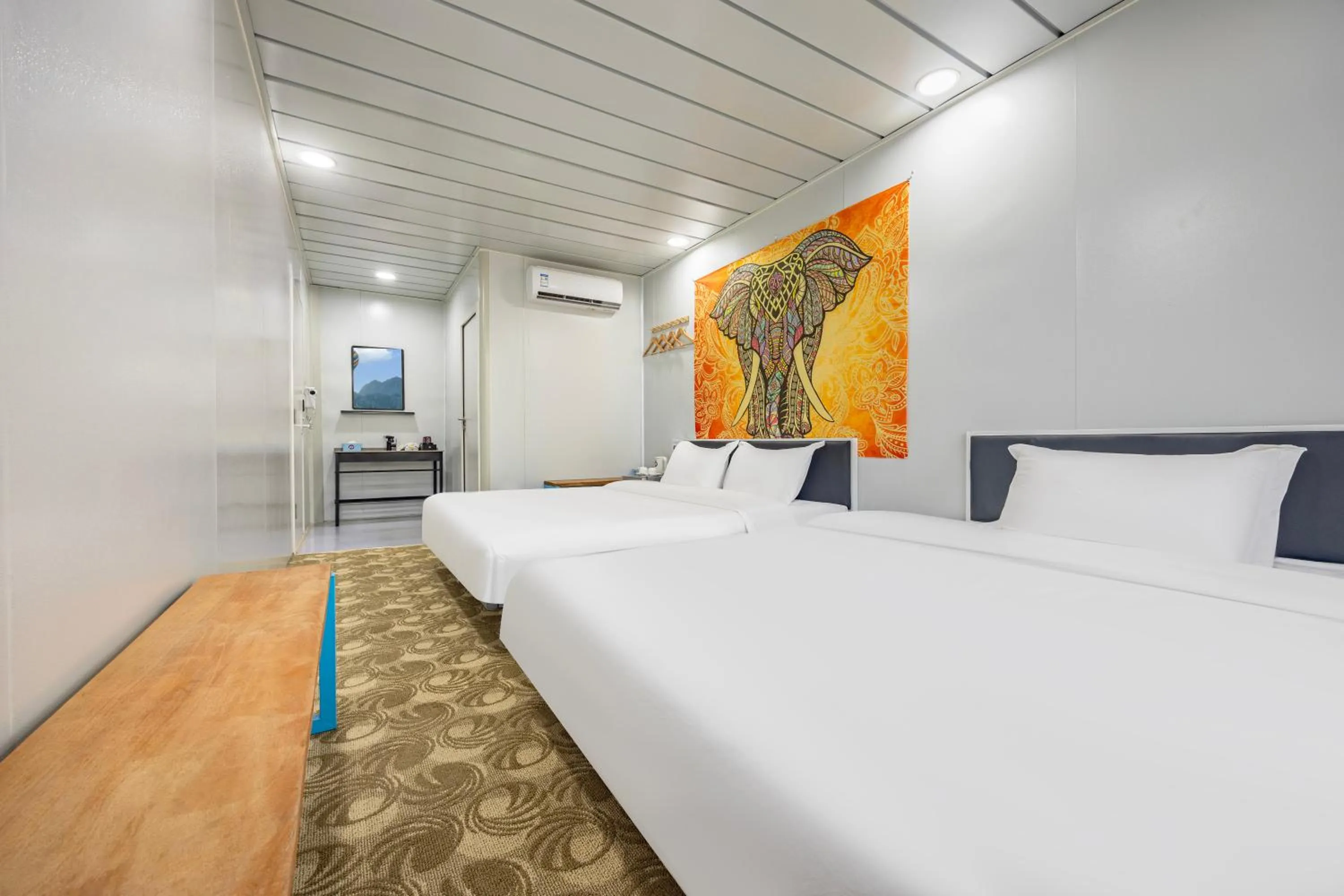 Bed in Pool Party Hotel