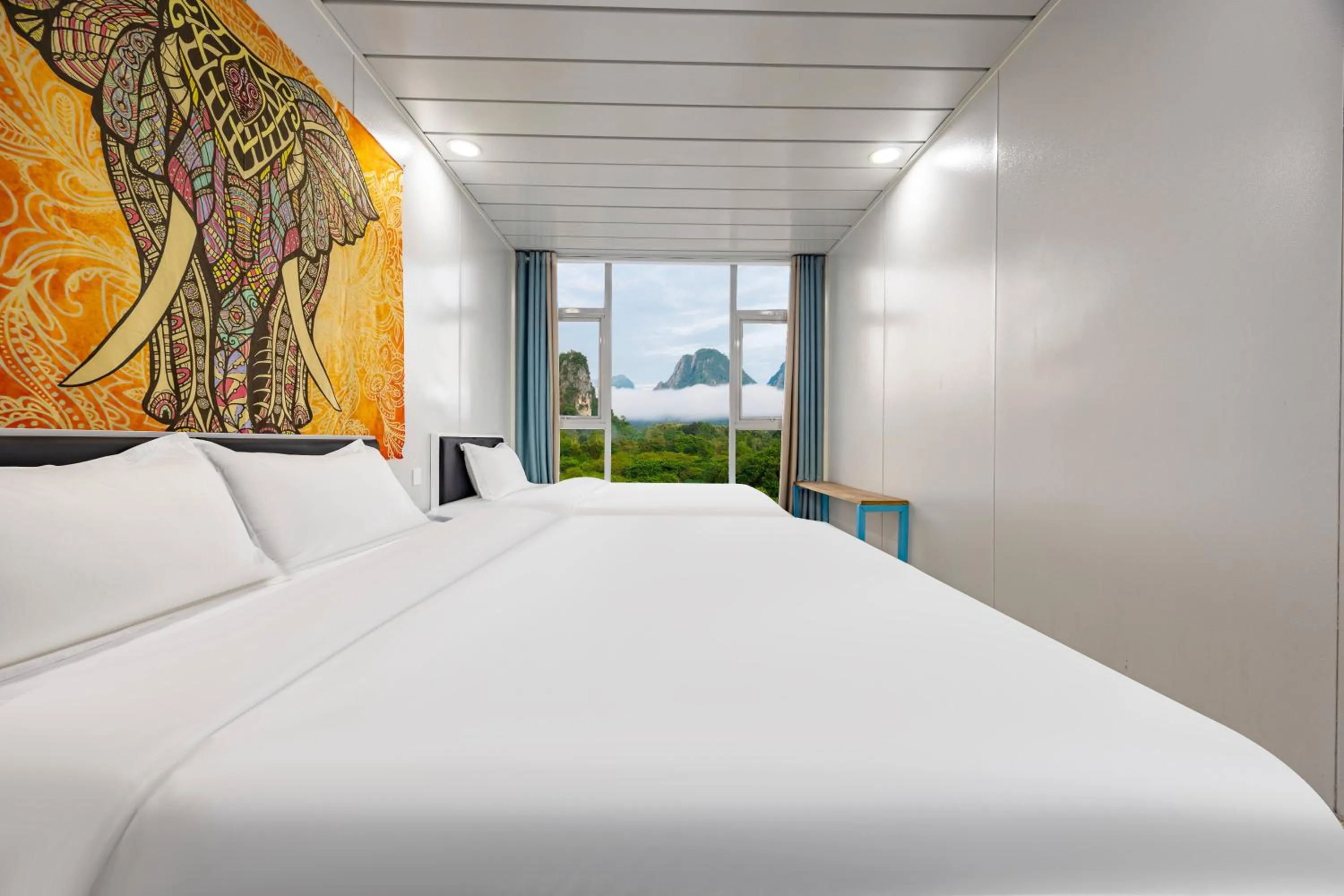 Bed in Pool Party Hotel