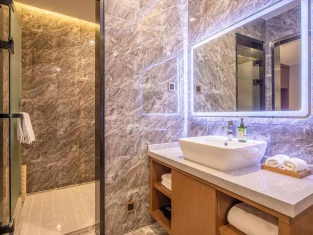 Hongqiao Pujue International Zhongshan Park Metro Station