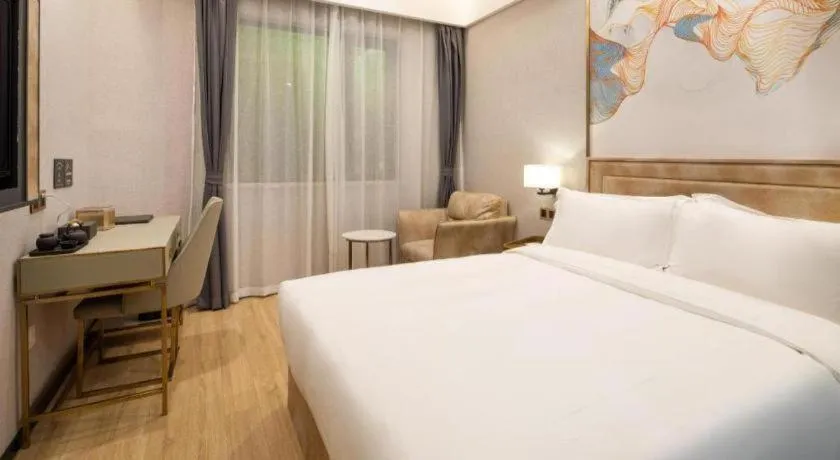 Bed in Hongqiao Pujue International Zhongshan Park Metro Station