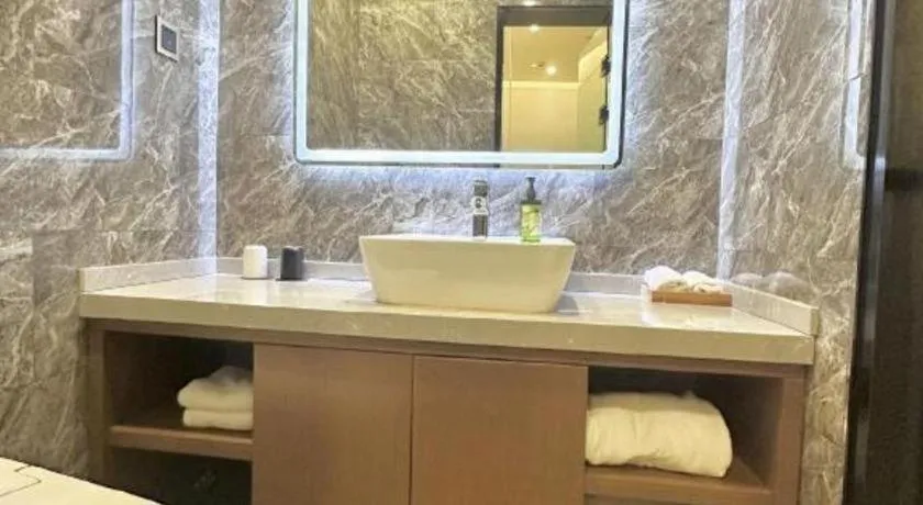 Hongqiao Pujue International Zhongshan Park Metro Station