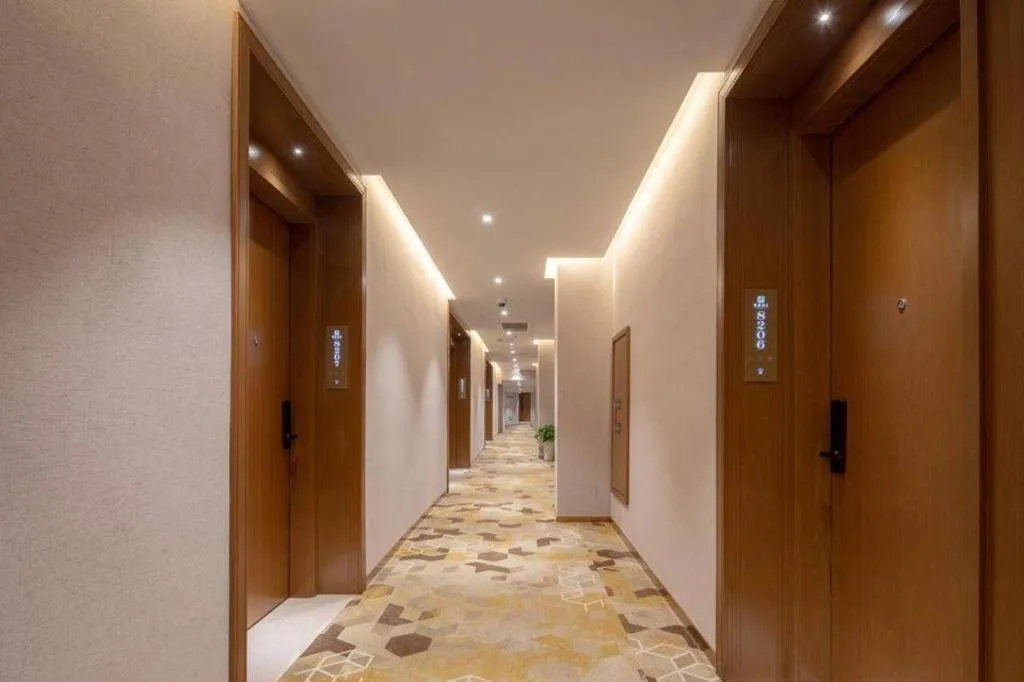 Hongqiao Pujue International Zhongshan Park Metro Station