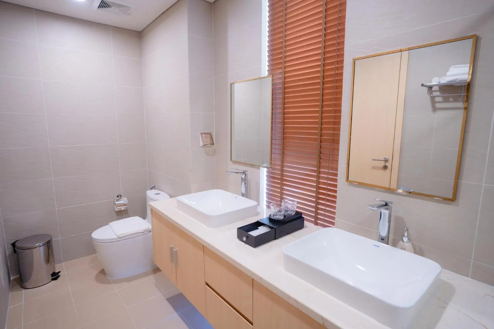Toilet in Mey Mansion Hotel Phu Quoc