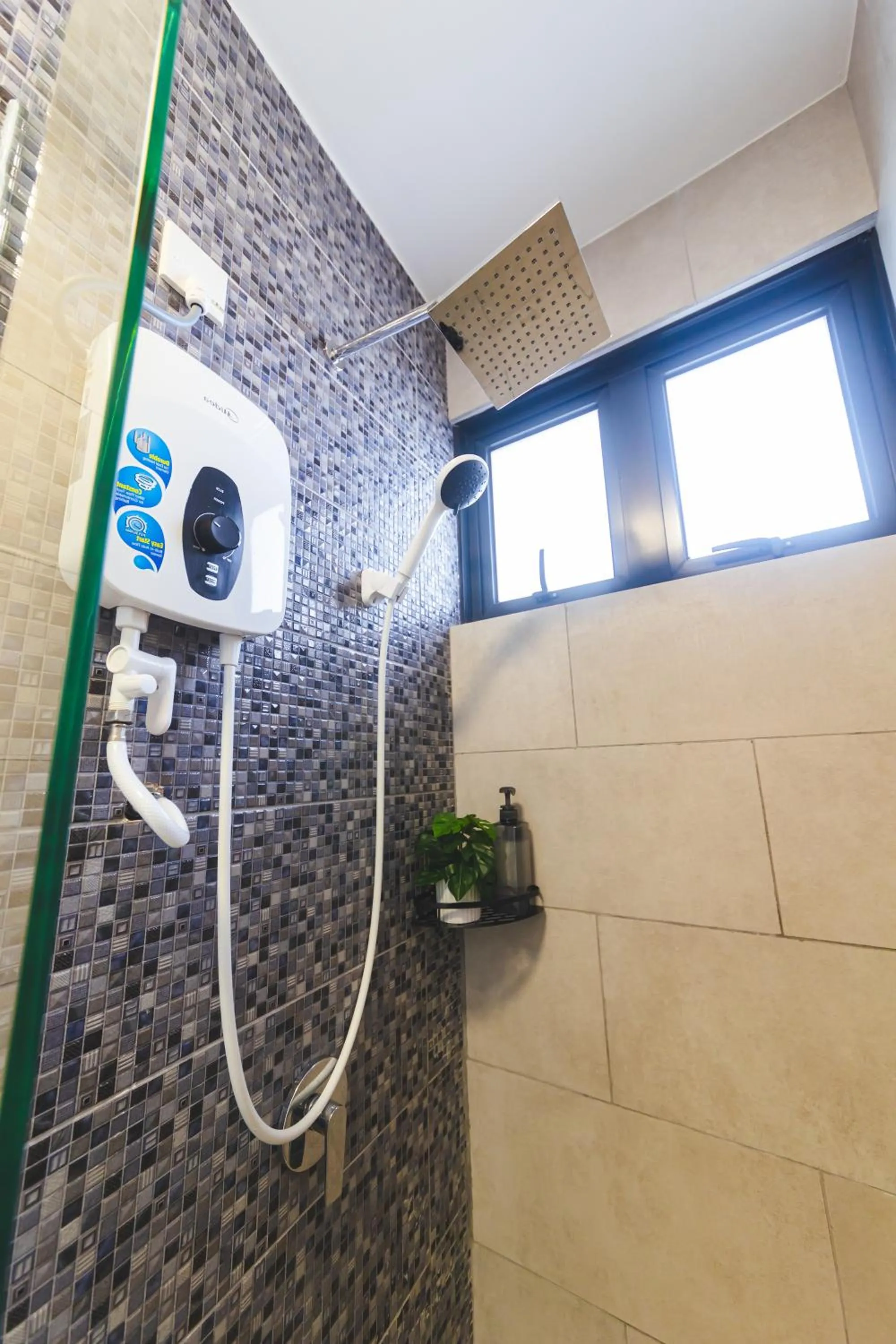 5StarPanda Seaview Suites at The Shore Kota Kinabalu