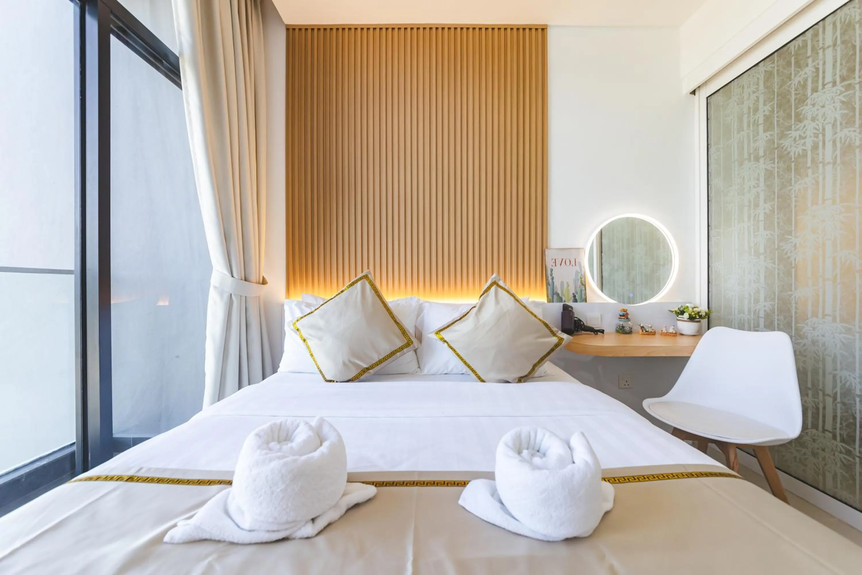 Bed in 5StarPanda Seaview Suites at The Shore Kota Kinabalu