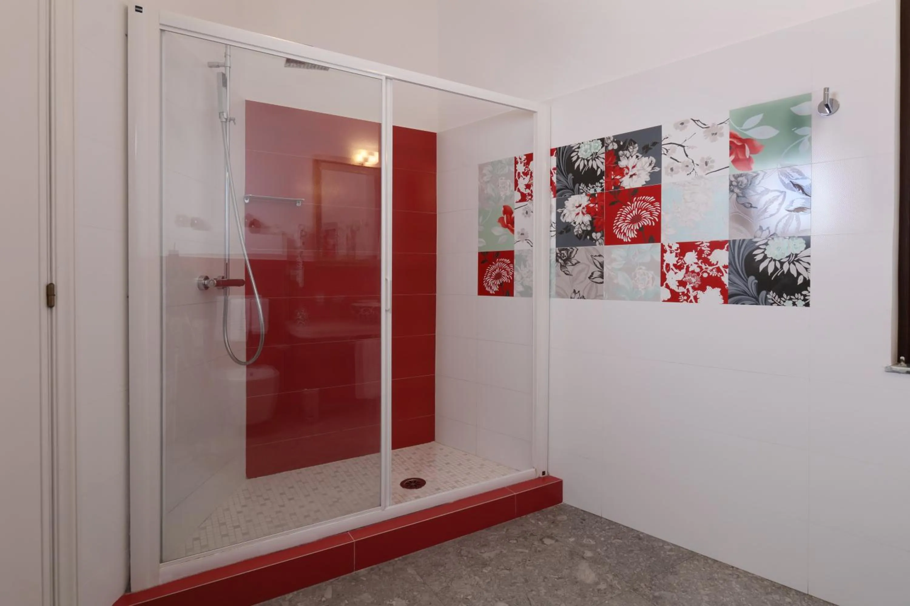 Porta Di Mezzo Luxury Suites & Rooms