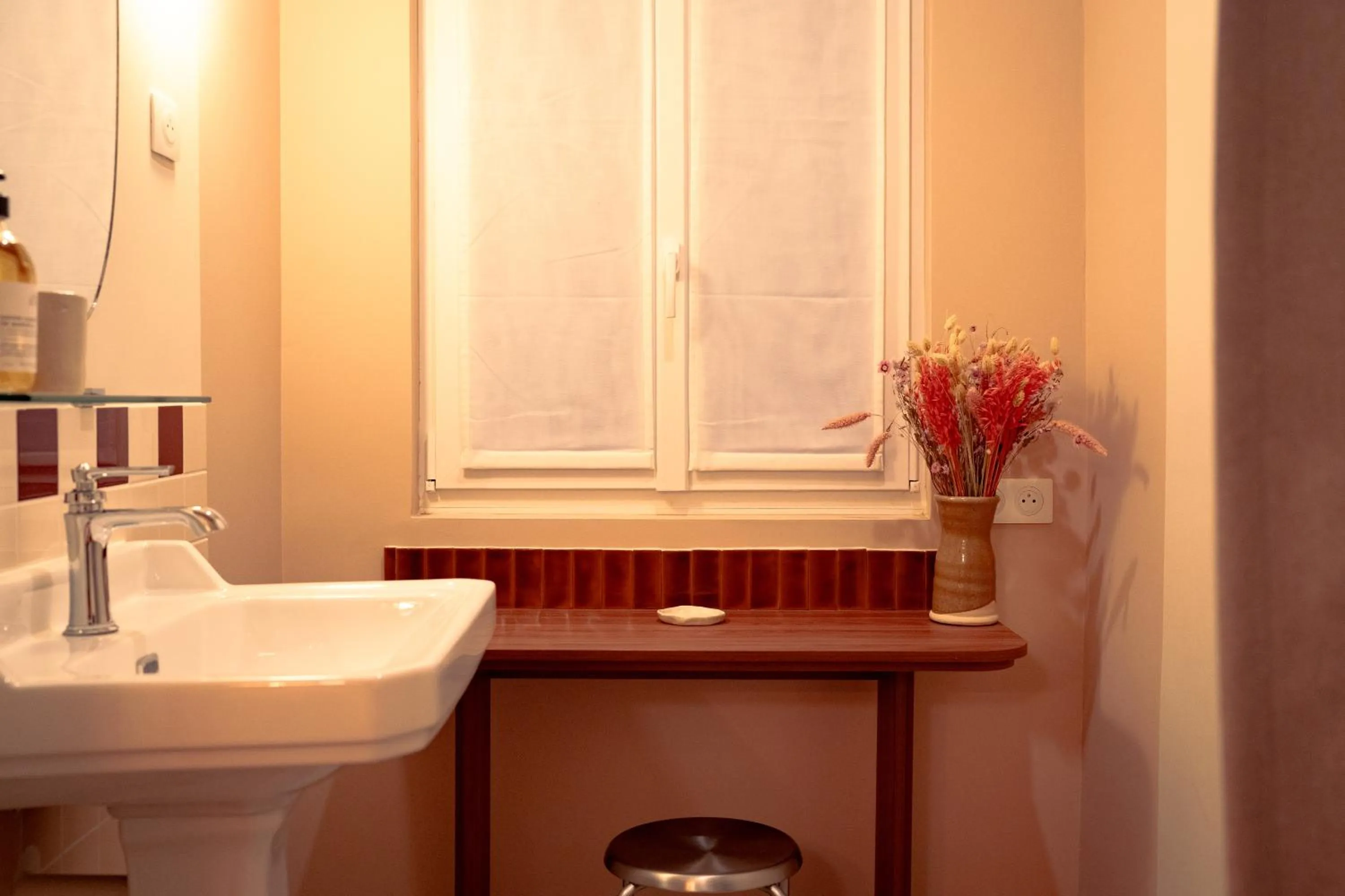 Bathroom in LALA Hôtel