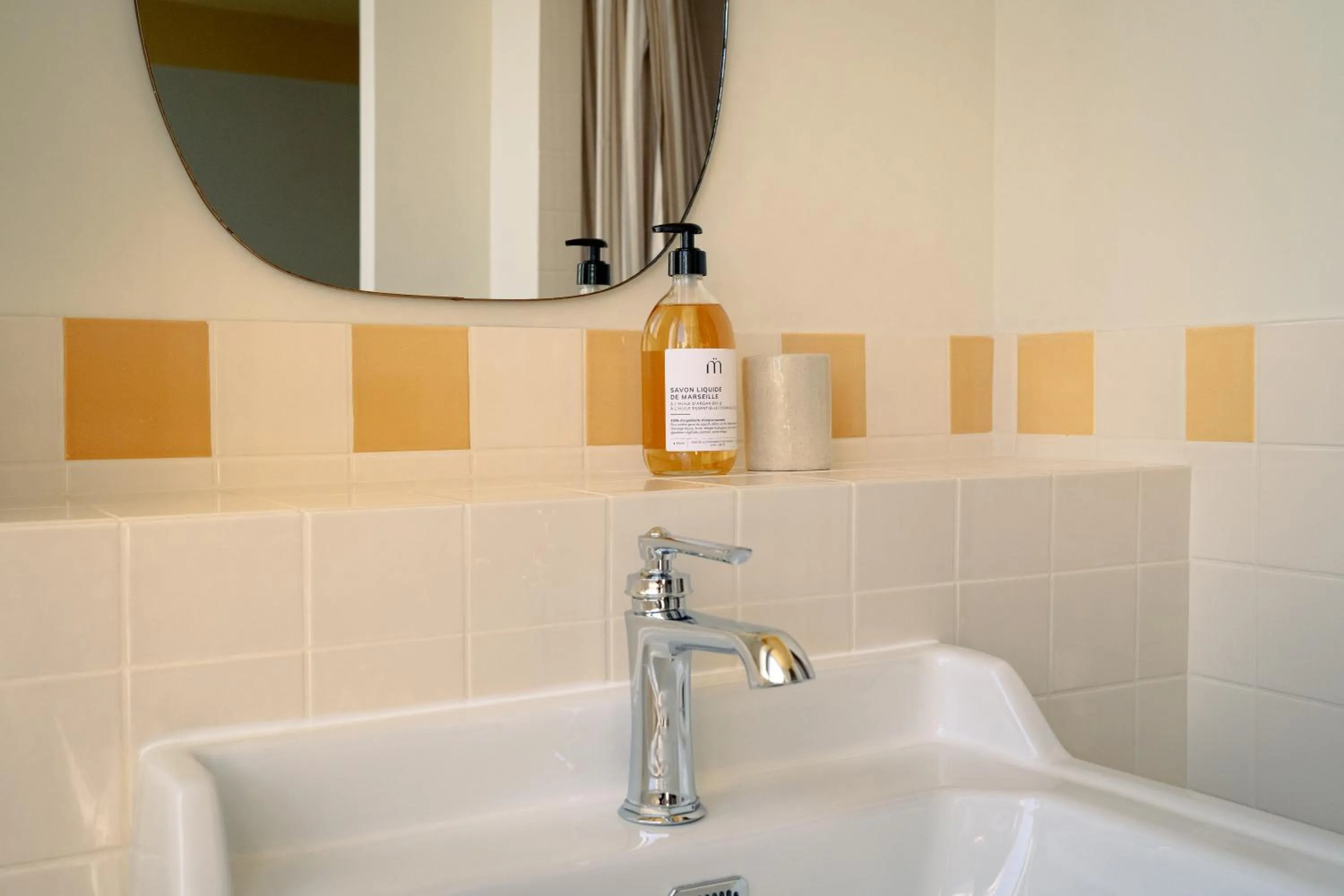 Bathroom in LALA Hôtel