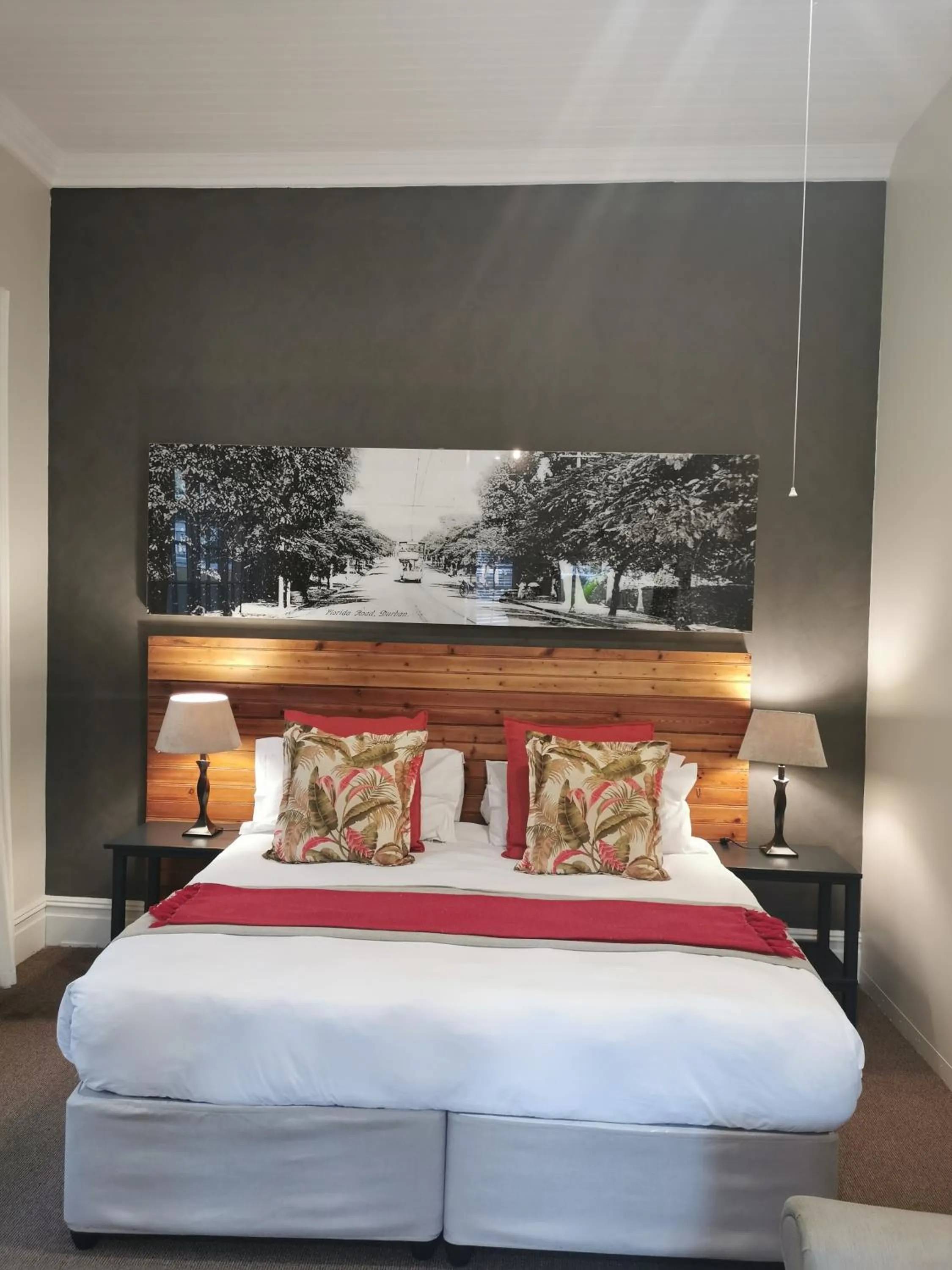 Bed in Madeline Grove Bed & Breakfast