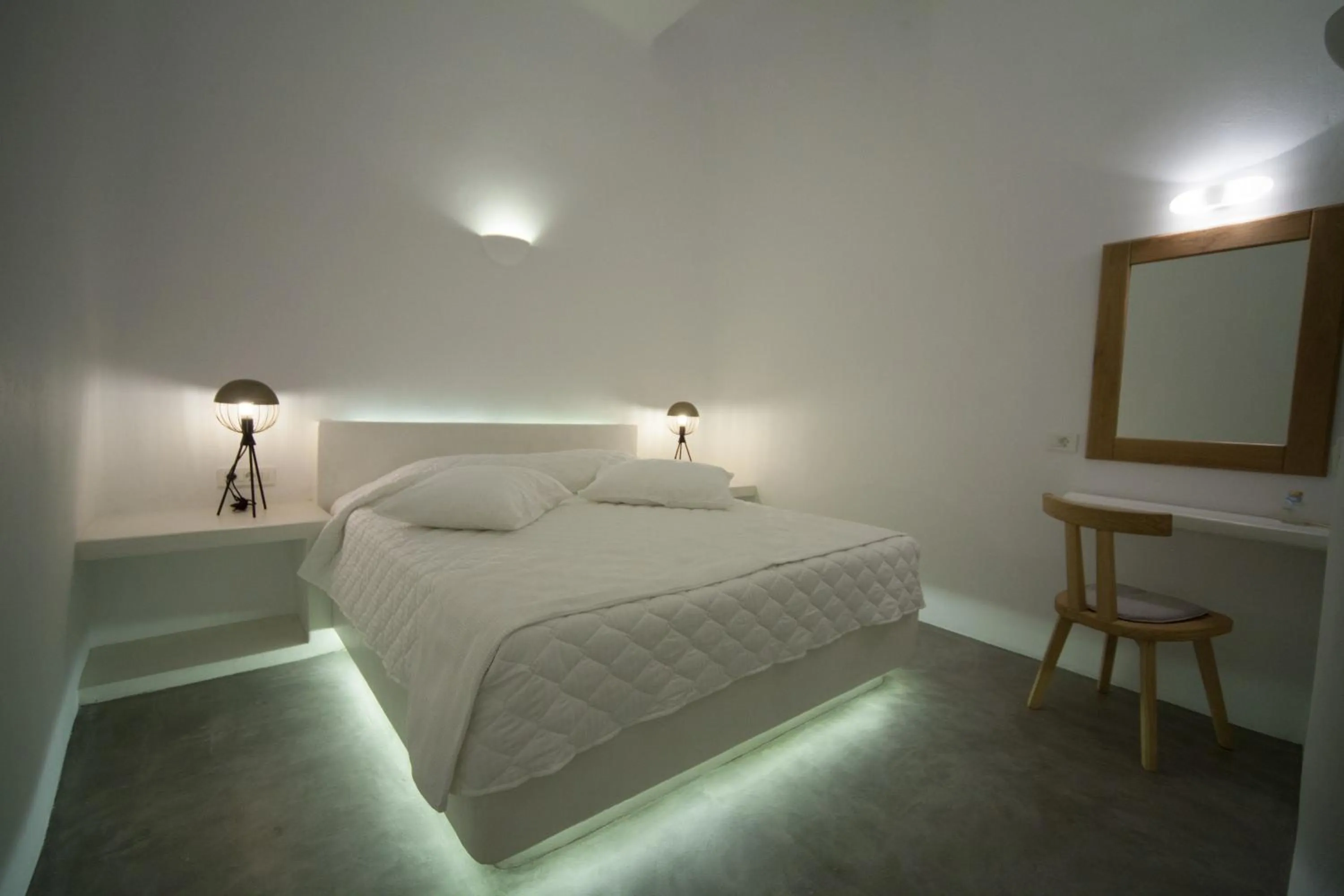 Bed in Fanari Vista Suites