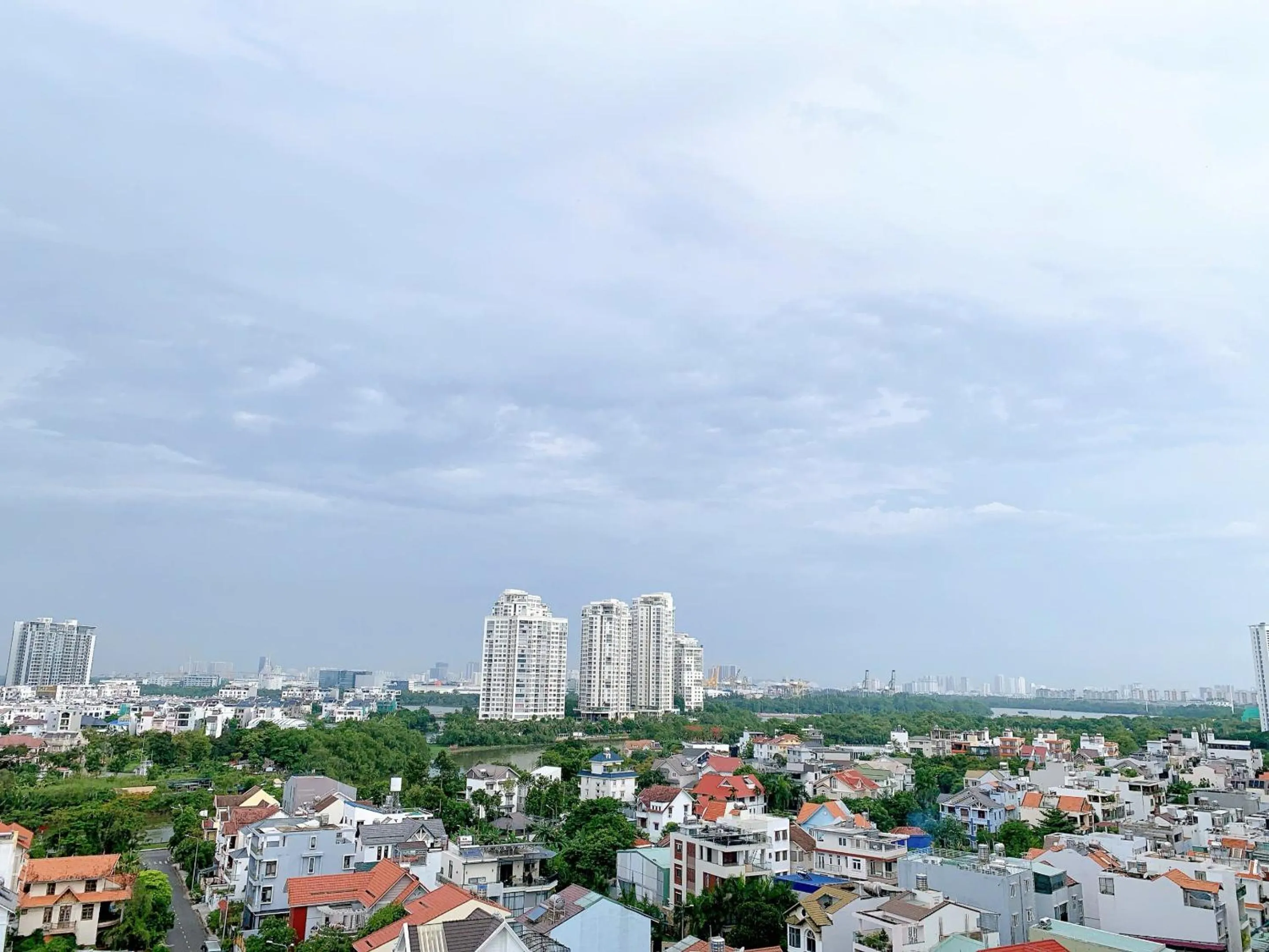 Day in The Sun Avenue Serviced Apartment