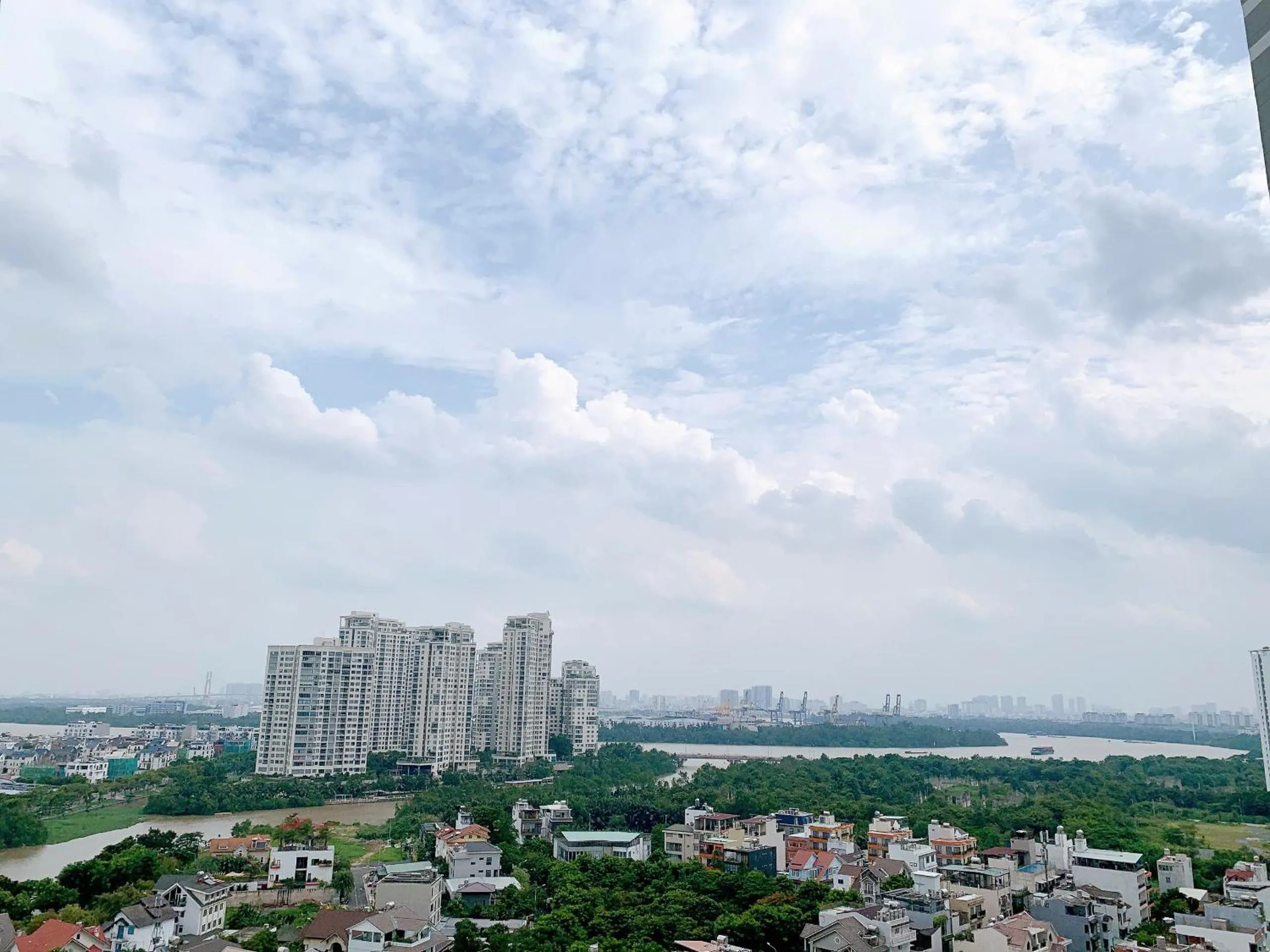 Day in The Sun Avenue Serviced Apartment