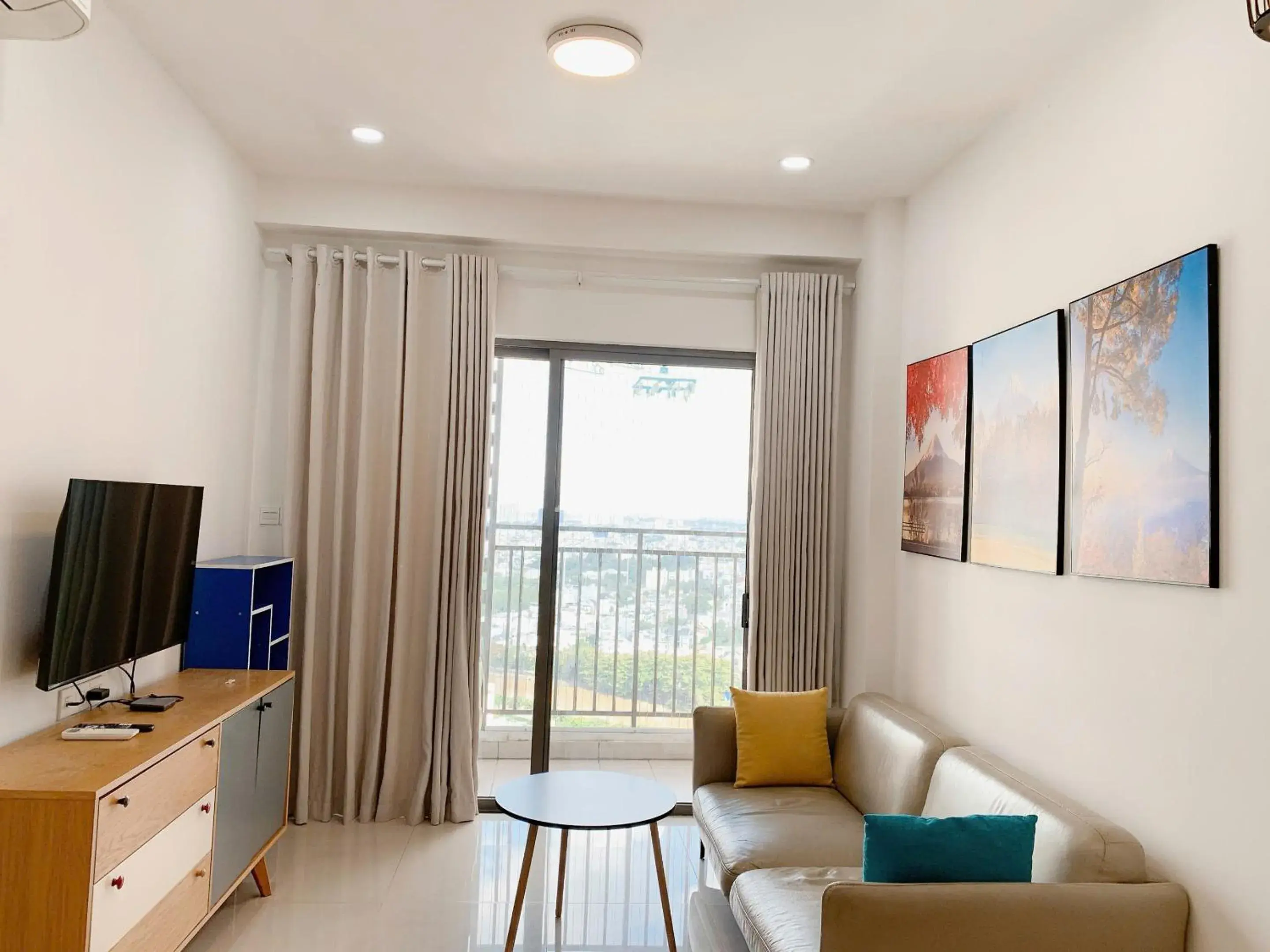 Two-Bedroom Apartment with River View in The Sun Avenue Serviced Apartment Two-Bedroom Apartment with River View in The Sun Avenue Serviced Apartment
