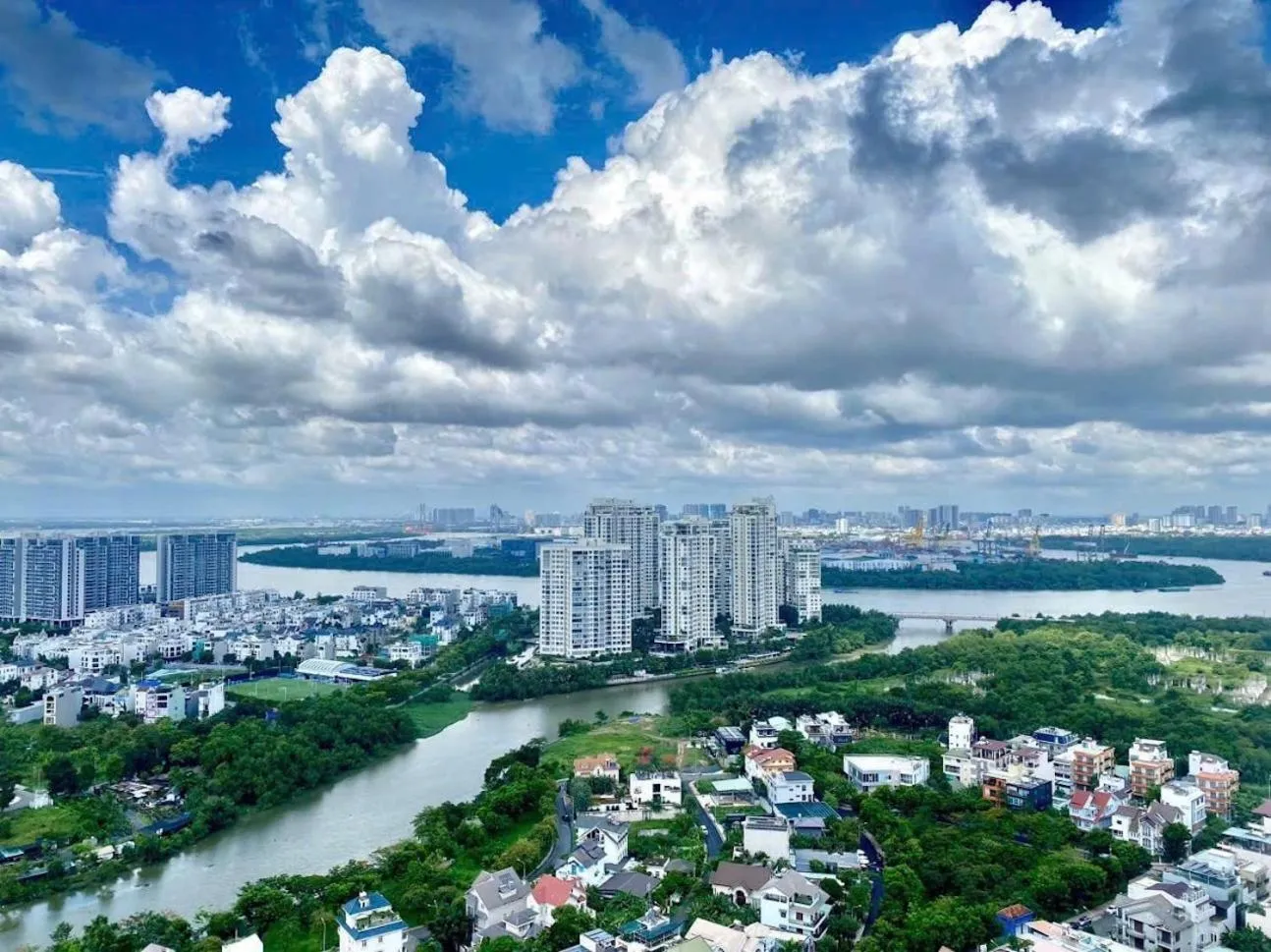 Nearby landmark in The Sun Avenue Serviced Apartment