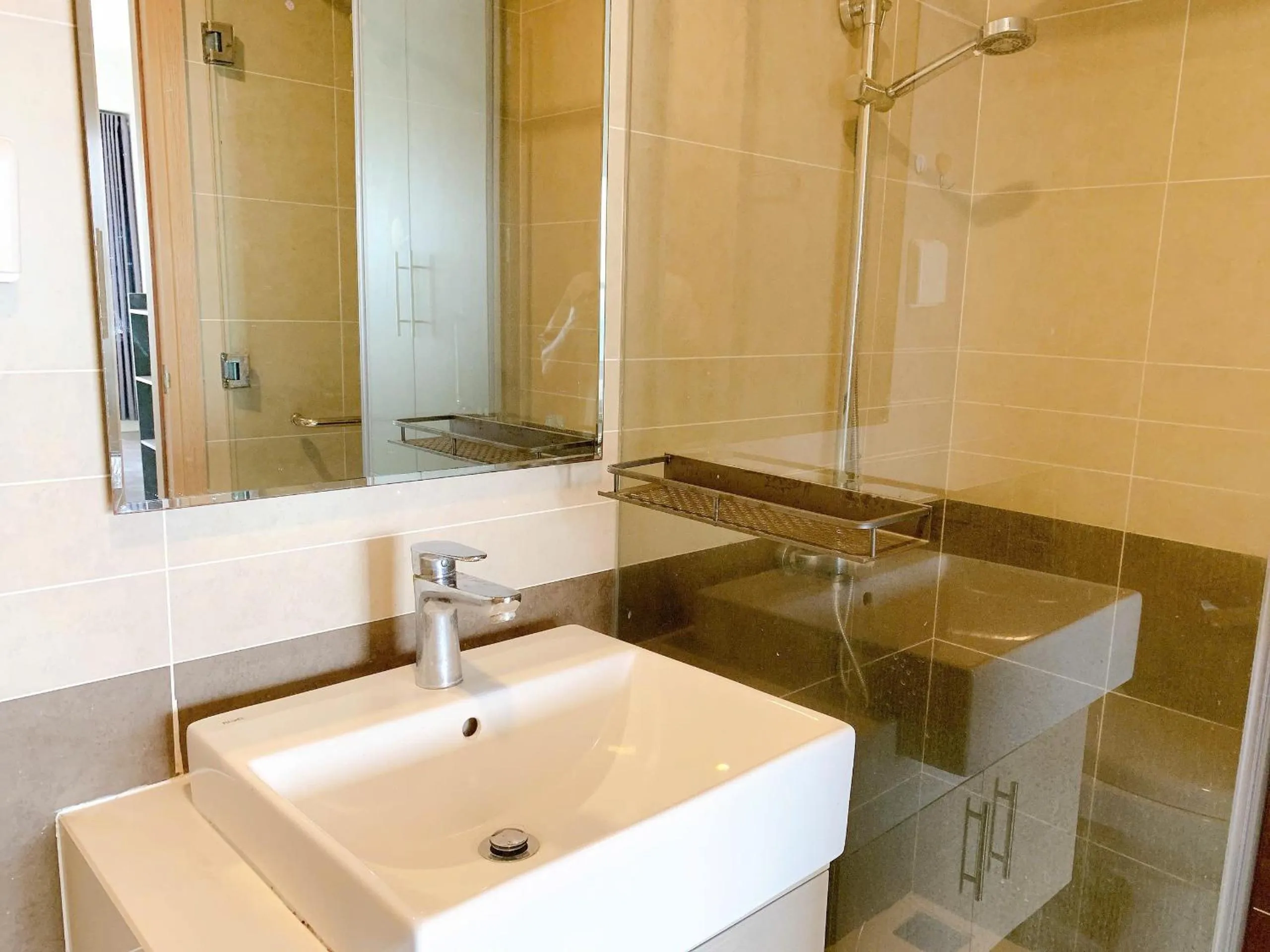 Shower in The Sun Avenue Serviced Apartment