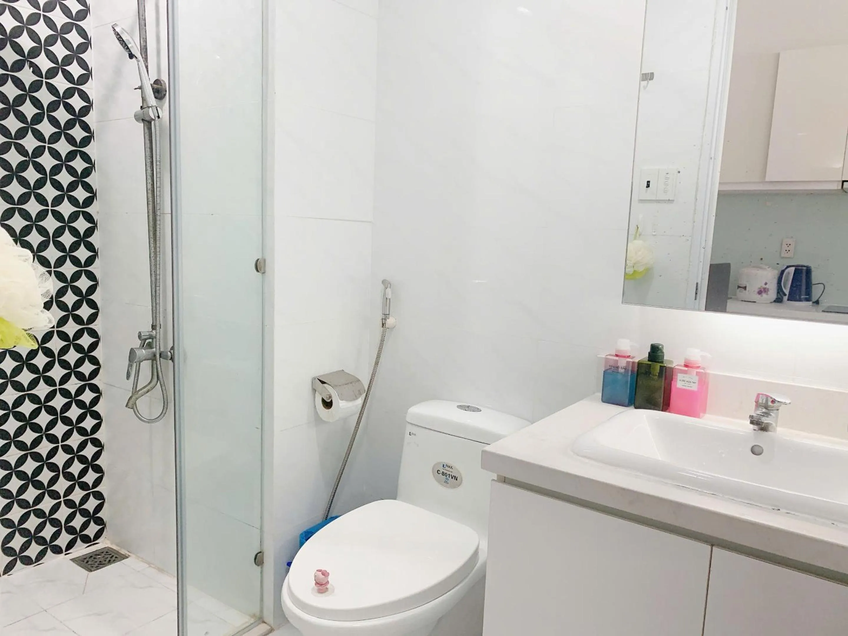 Shower in The Sun Avenue Serviced Apartment
