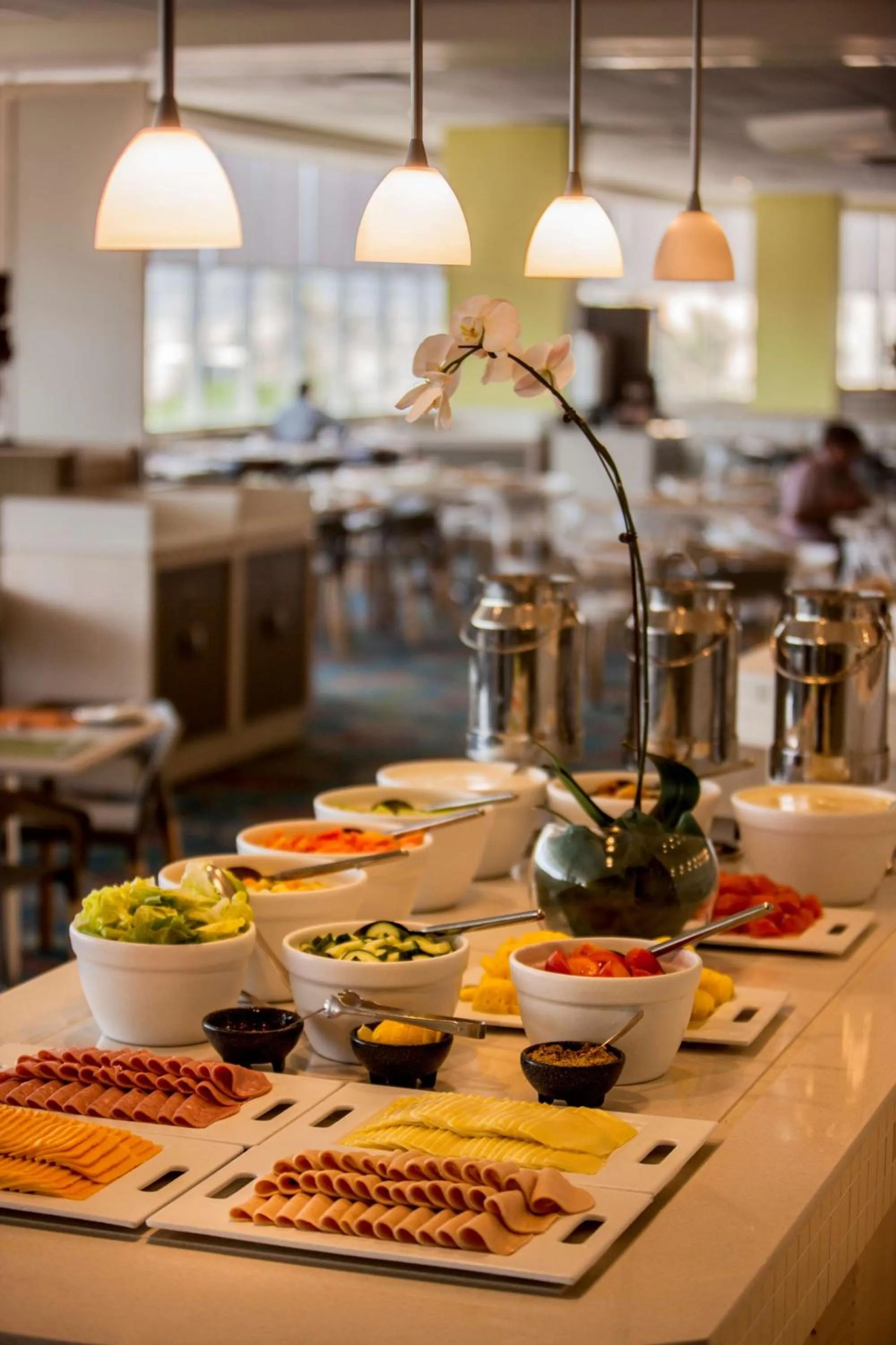 Restaurant/places to eat in Garden Court South Beach