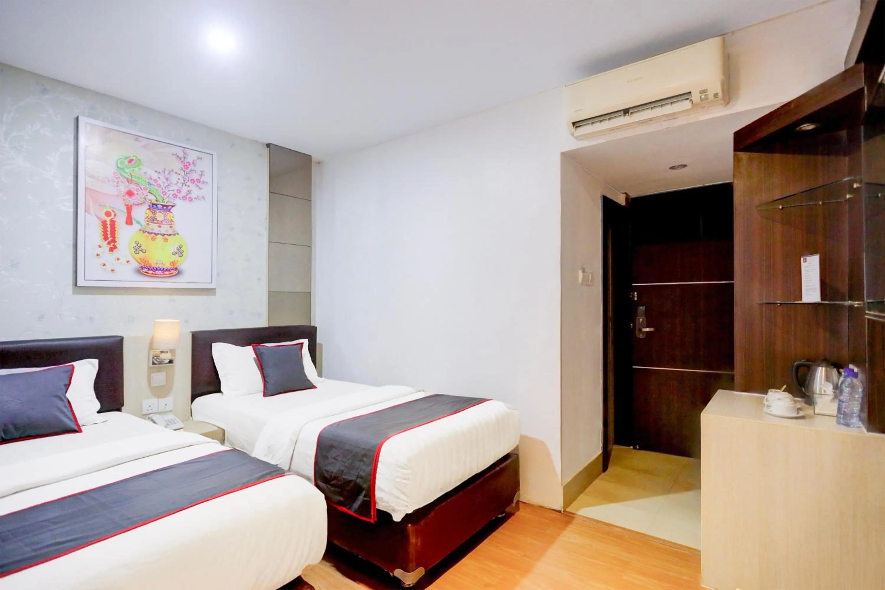 Bedroom, Bed in Townhouse Oak Batam near Grand Batam Mall formerly Lucky Star Hotel