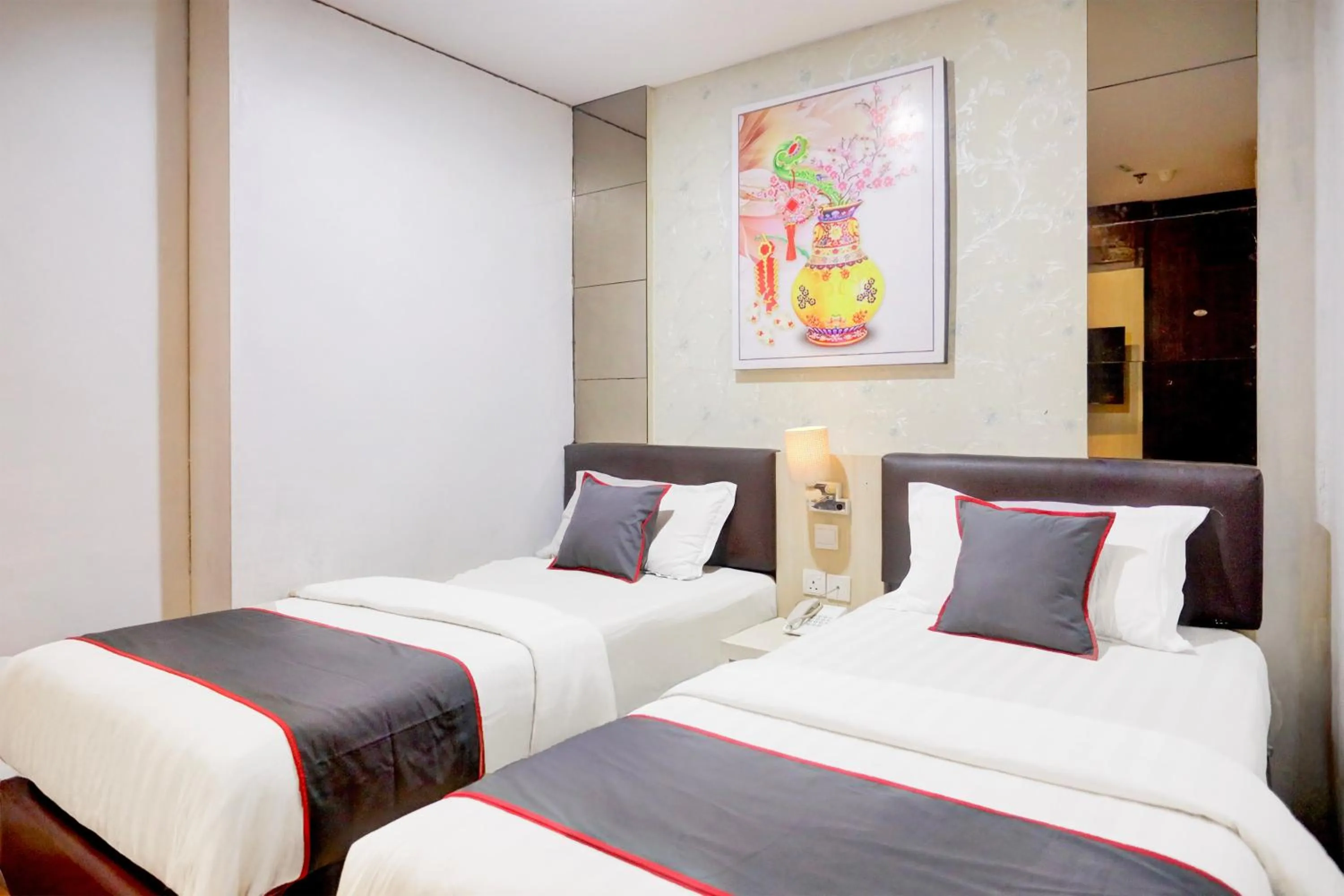 Bedroom, Bed in Townhouse Oak Batam near Grand Batam Mall formerly Lucky Star Hotel
