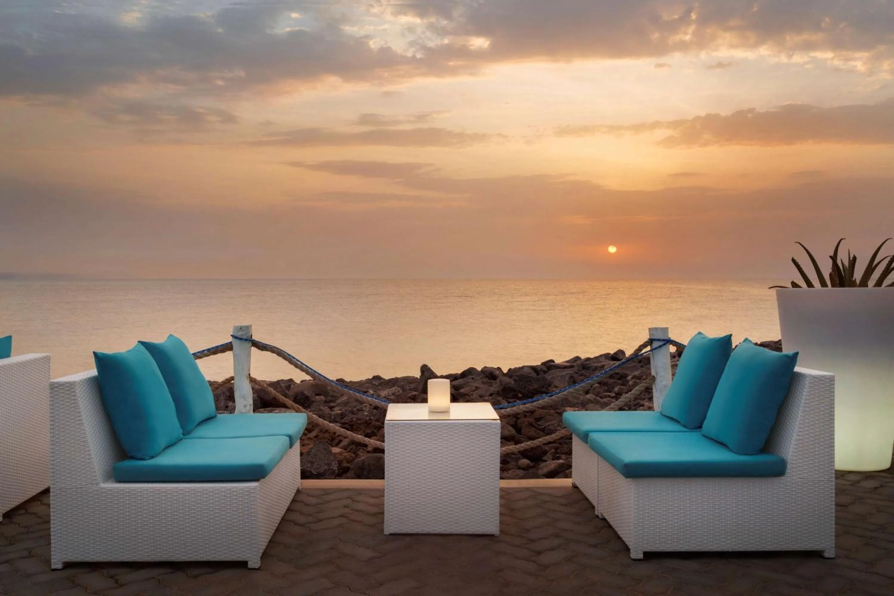 Lounge or bar in Djibouti Palace Kempinski