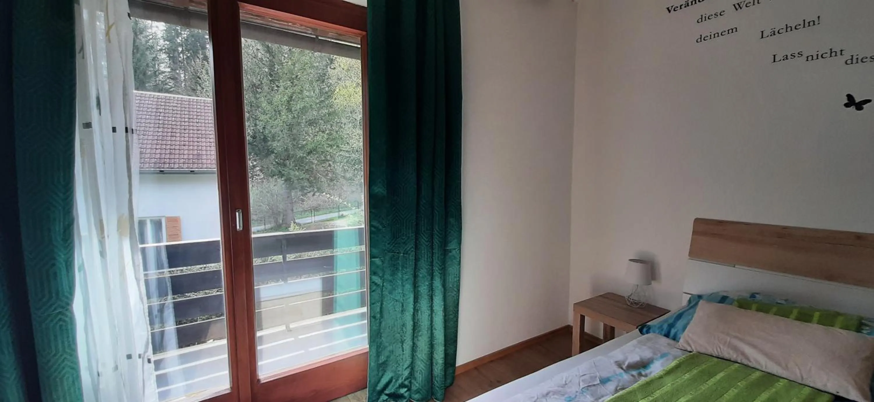 Photo of the whole room, Bed in Haus Sieben - Singer Lydia