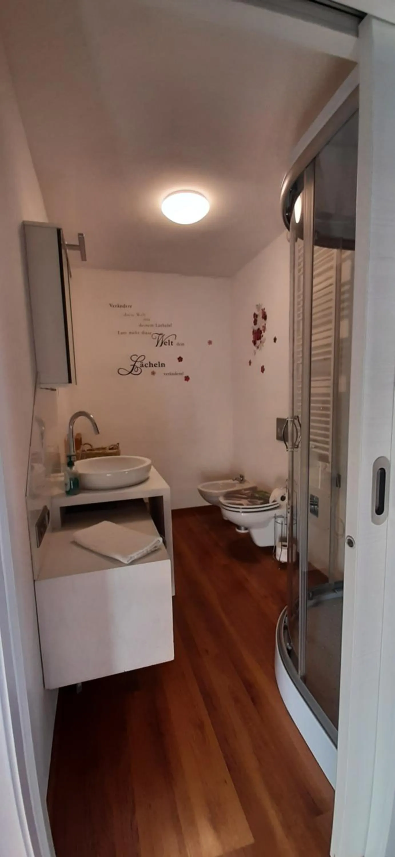 Bathroom, Bed in Haus Sieben - Singer Lydia