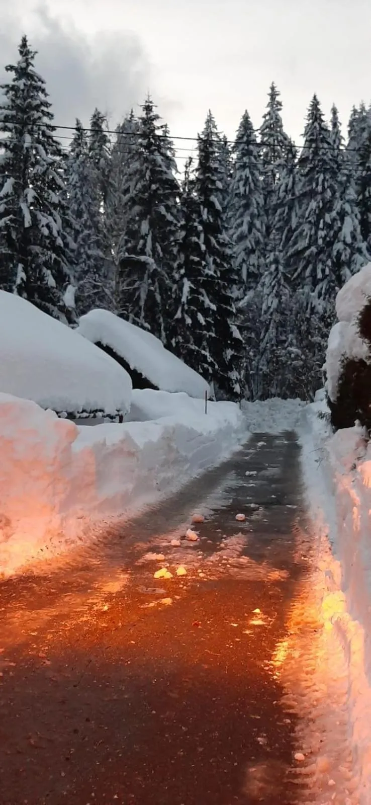 Winter in Haus Sieben - Singer Lydia