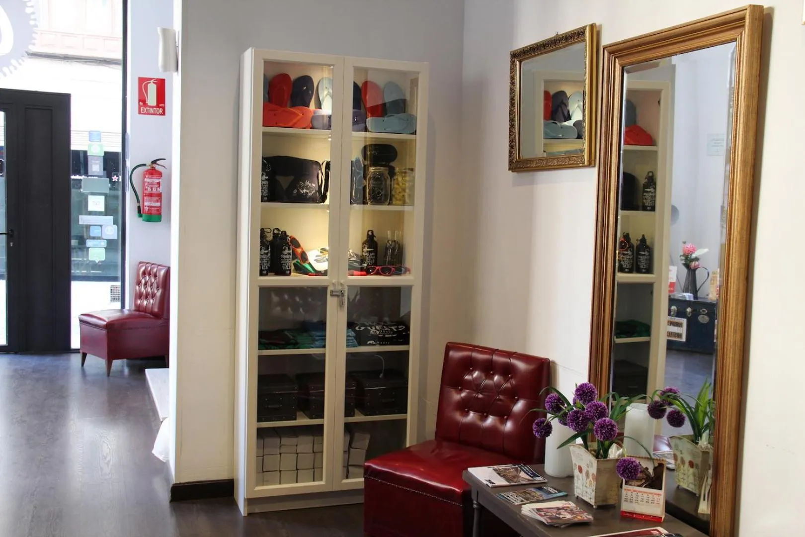 Lobby or reception in Oasis Backpackers' Toledo