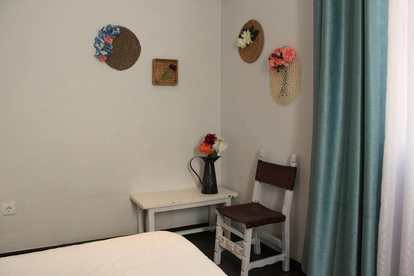 Bed in Oasis Backpackers' Toledo