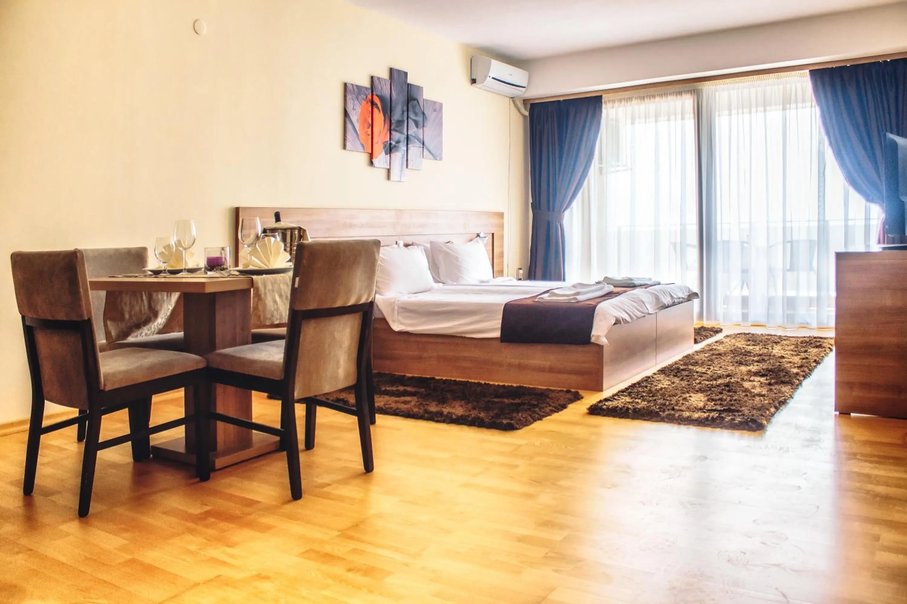 Photo of the whole room in Park Lakeside Ohrid