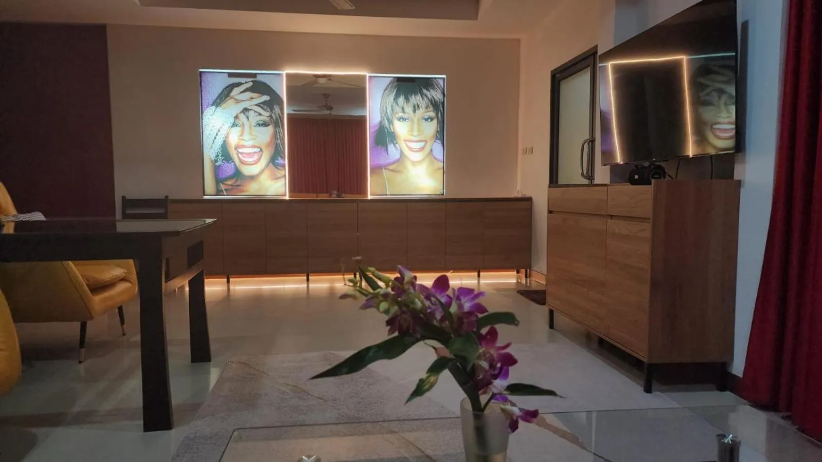 Living room in Villa Whitney