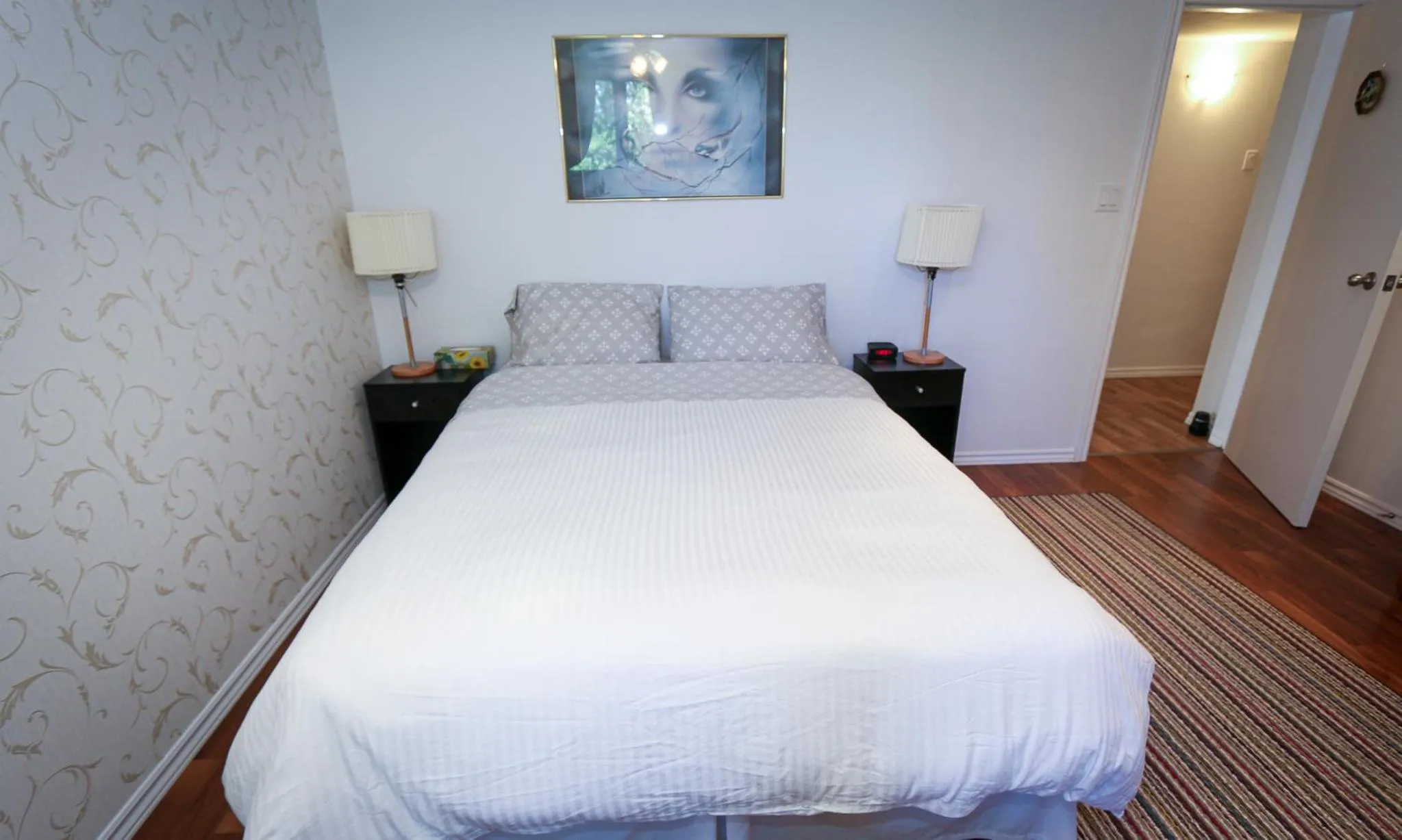 Bed in Cedar Drive Inn