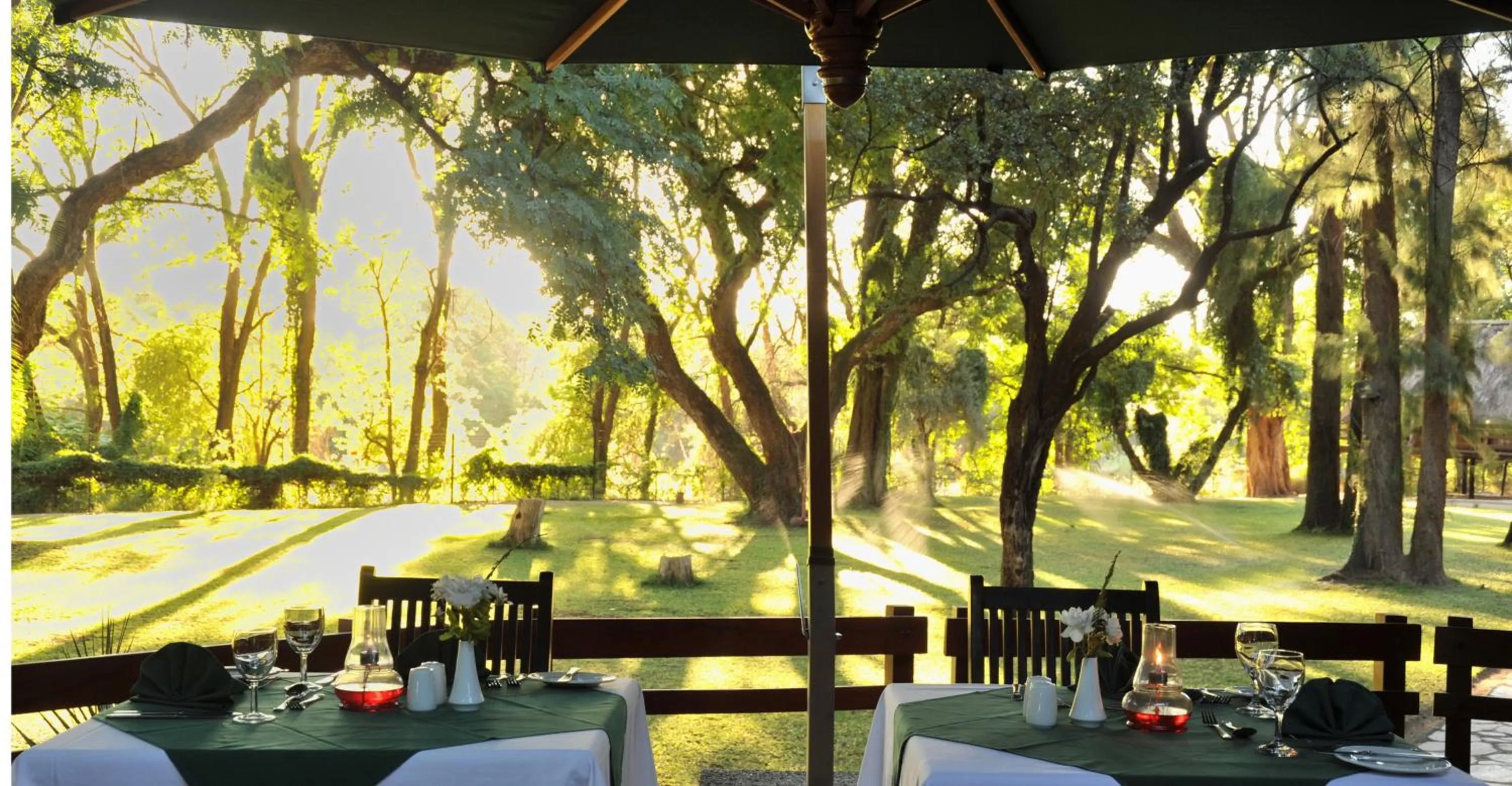 Restaurant/places to eat in Cresta Marang Gardens Hotel