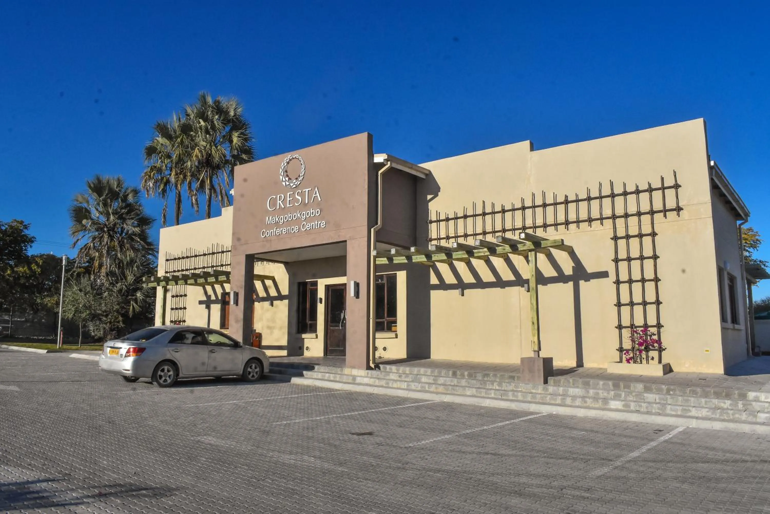 Parking in Cresta Marang Gardens Hotel