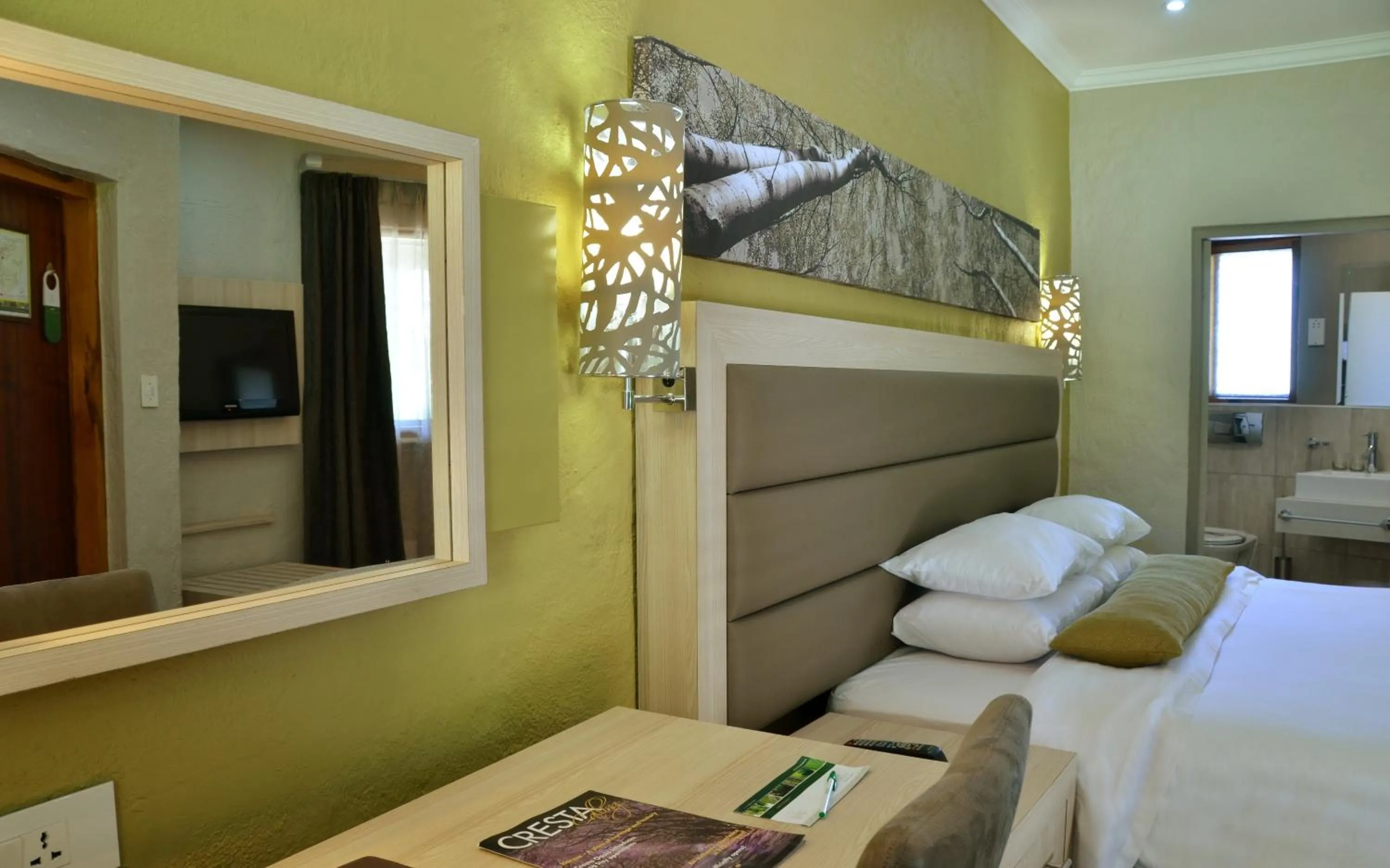 Bed in Cresta Marang Gardens Hotel