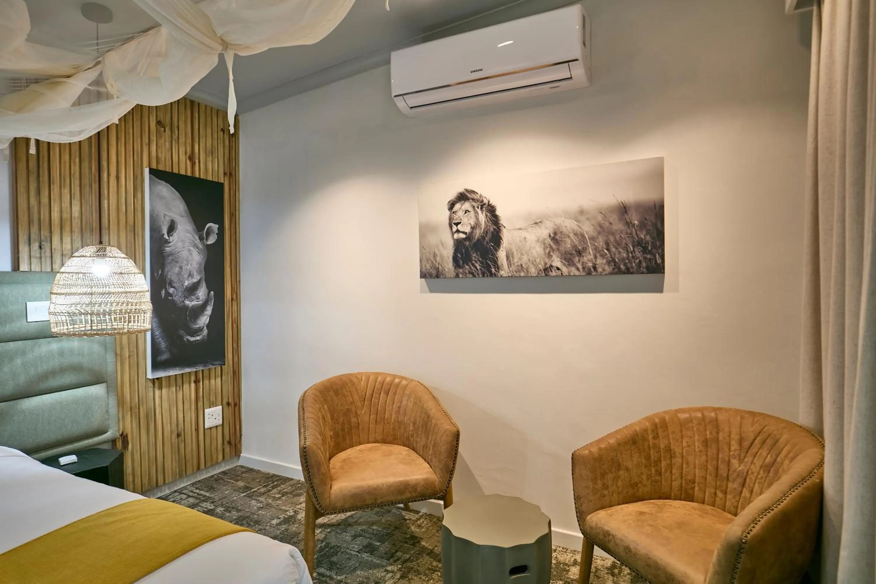 Seating area, Bed in Cresta Marang Gardens Hotel
